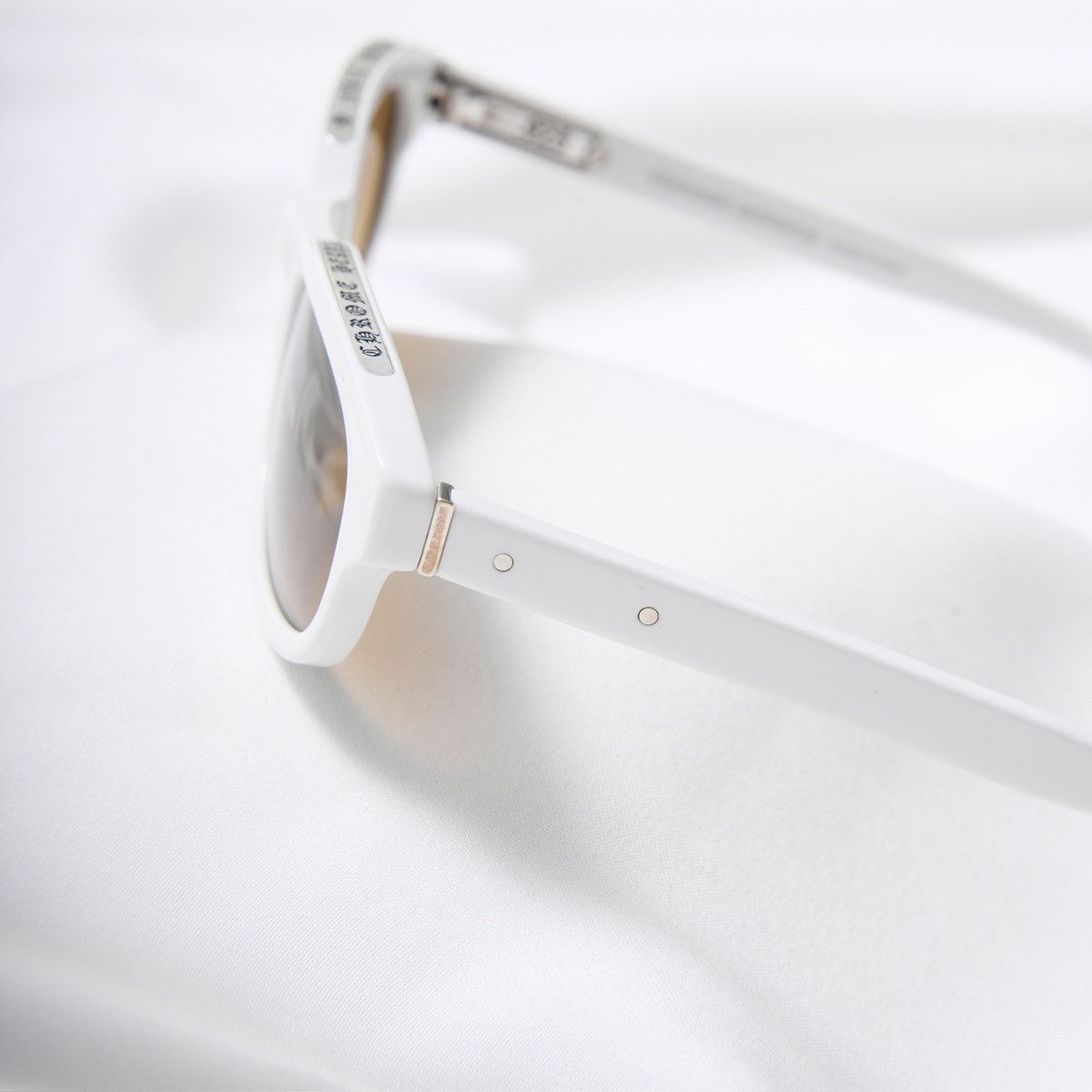 Chrome Hearts CHROME HEARTS LOWRIDER 52 WHITE SUNGLASSES Size ONE SIZE - 3 Thumbnail