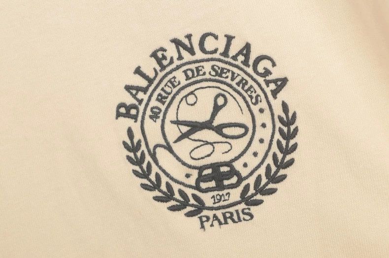Balenciaga Balenciaga Short Sleeve Size US M / EU 48-50 / 2 - 3 Thumbnail