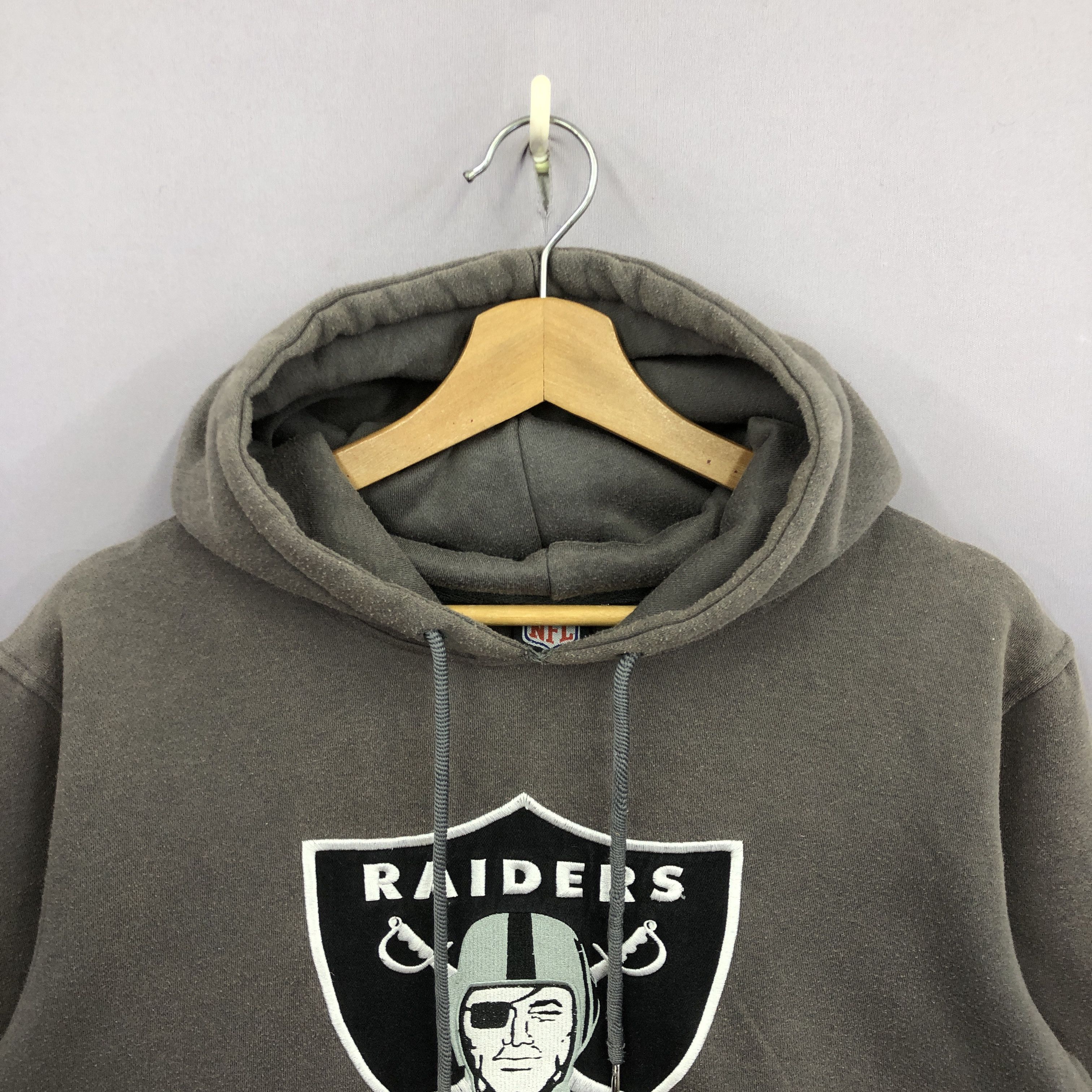NFL × Vintage Vintage Oakland Raiders Hoodie Sweater NFL Sweatshirt Jumper Size US L / EU 52-54 / 3 - 3 Thumbnail