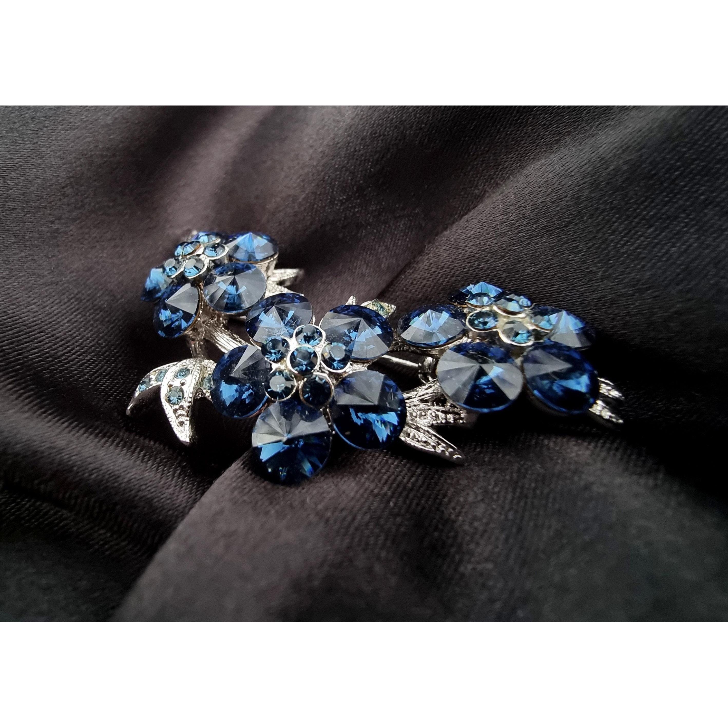 Vintage Vintage Blue Rhinestones Branch of Flowers Brooch Pin Size ONE SIZE - 3 Thumbnail