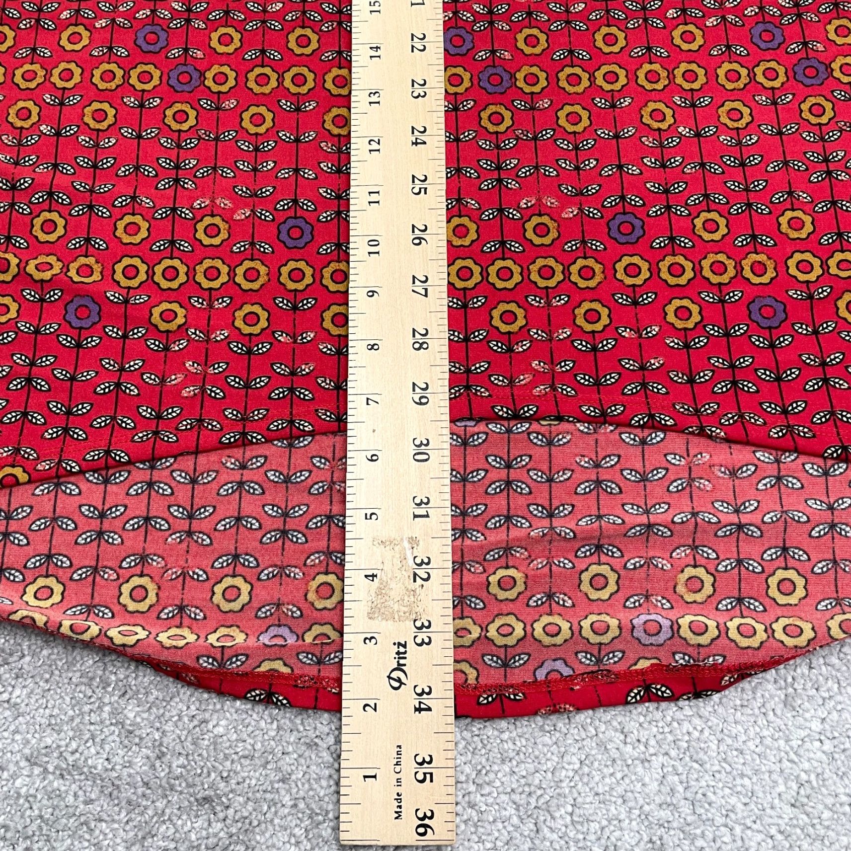 Vintage VINTAGE LuLaRoe Blouse Shirt Womens L Tunic Floral Red Crew Neck Casual Knit Lightweight Short Sleeve Modern Bohemian Size L / US 10 / IT 46 - 4 Thumbnail