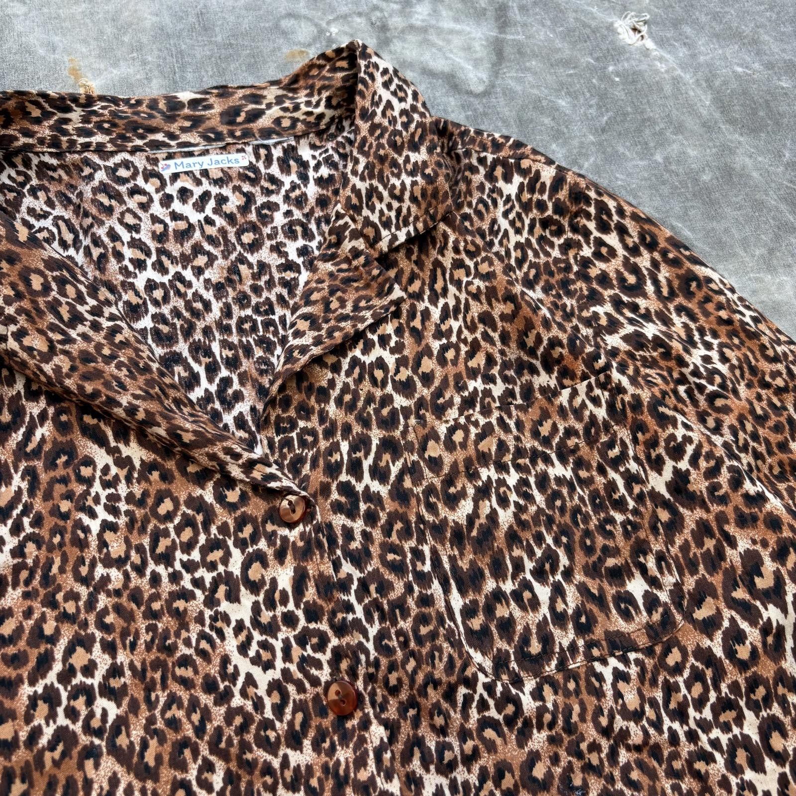 Vintage Vintage 90s Y2K Unique AOP Leopard Print Button Up Blouse Size L / US 10 / IT 46 - 2 Thumbnail