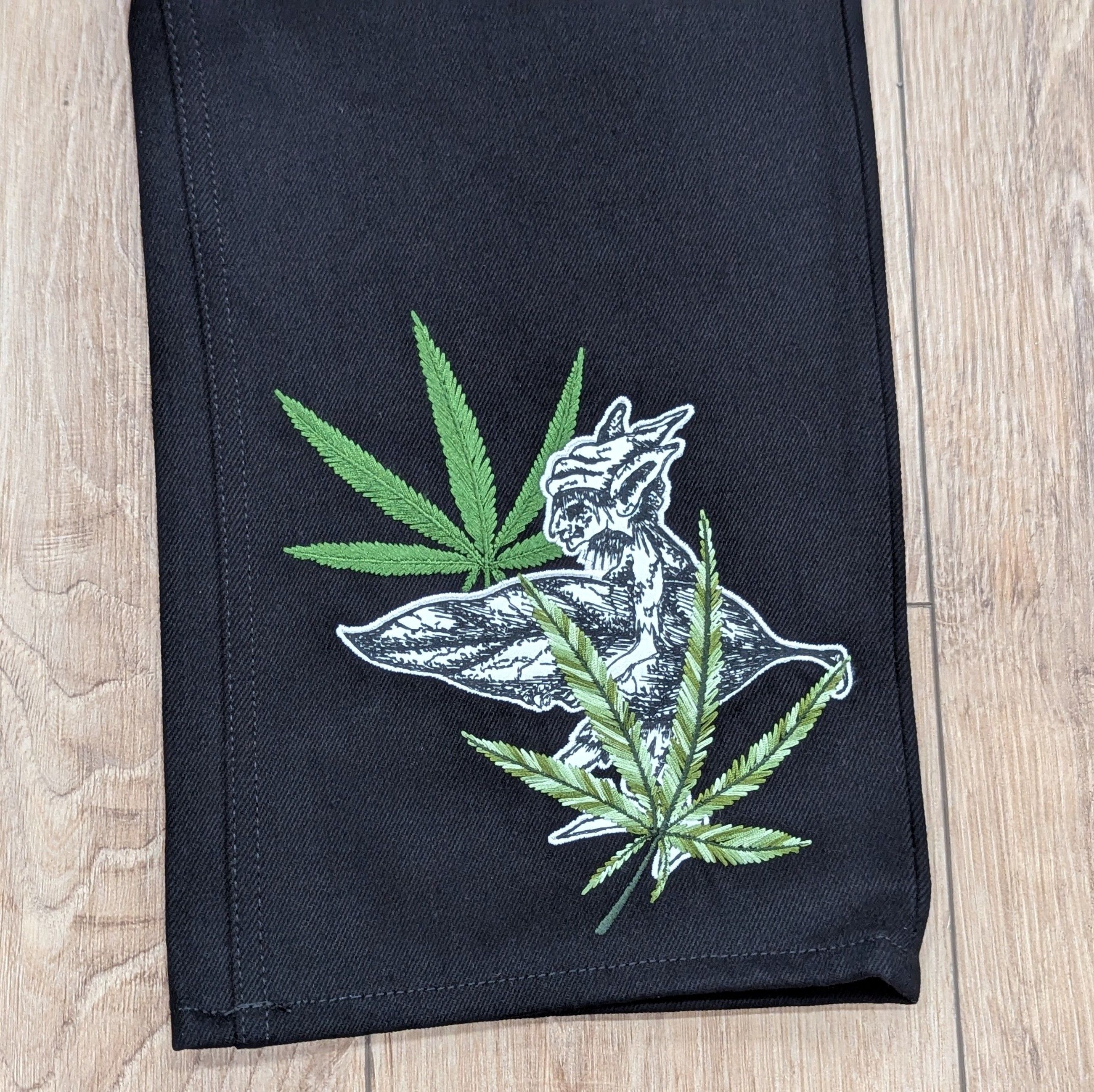 Off-White OFF-WHITE Leaf Embroidered Logo Skate Fit Jeans Black 32 Size US 32 / EU 48 - 4 Thumbnail