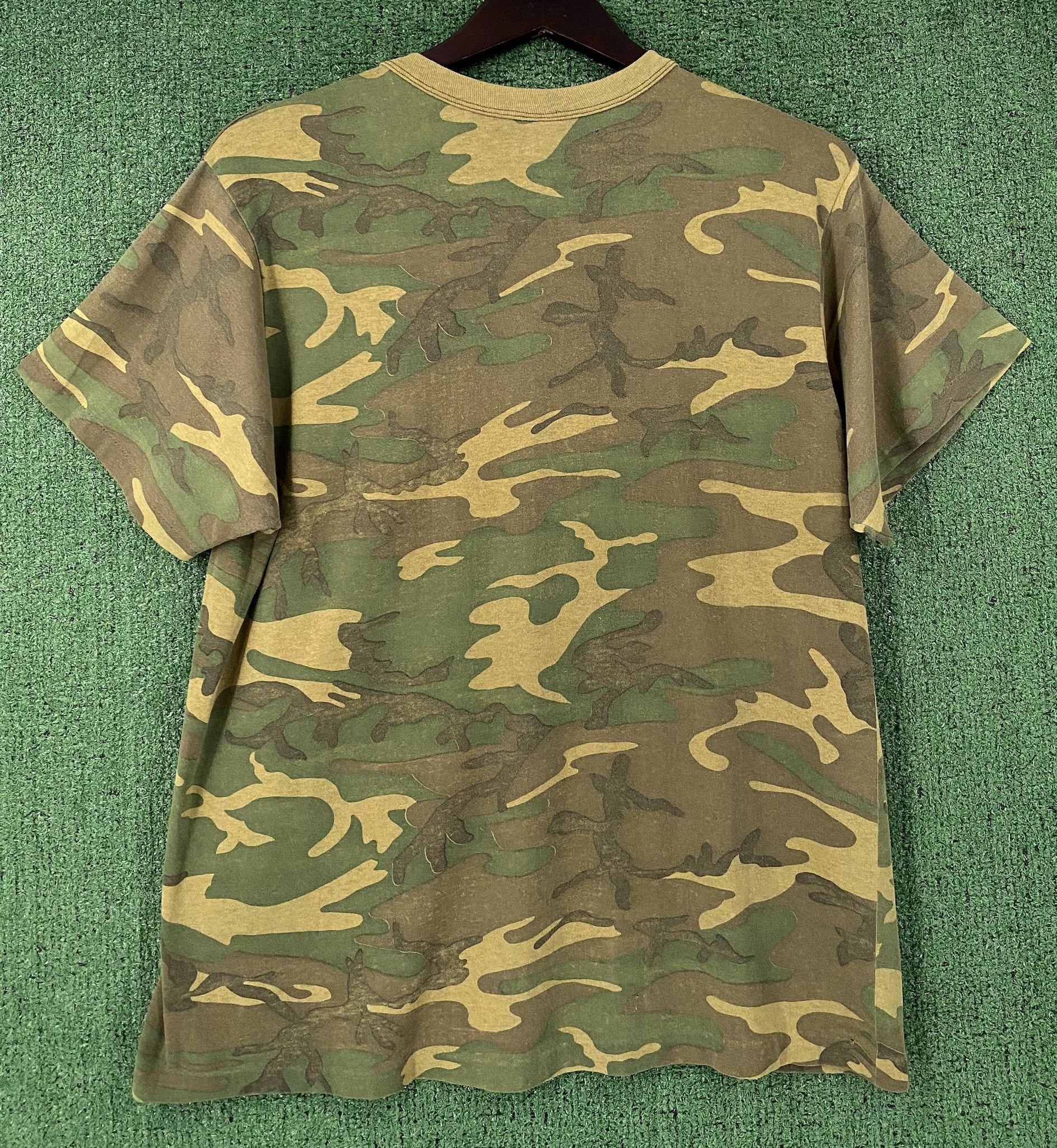 Vintage 80’s Camo Camouflage Single Stitch Pocket T-Shirt Large Size US L / EU 52-54 / 3 - 5 Thumbnail