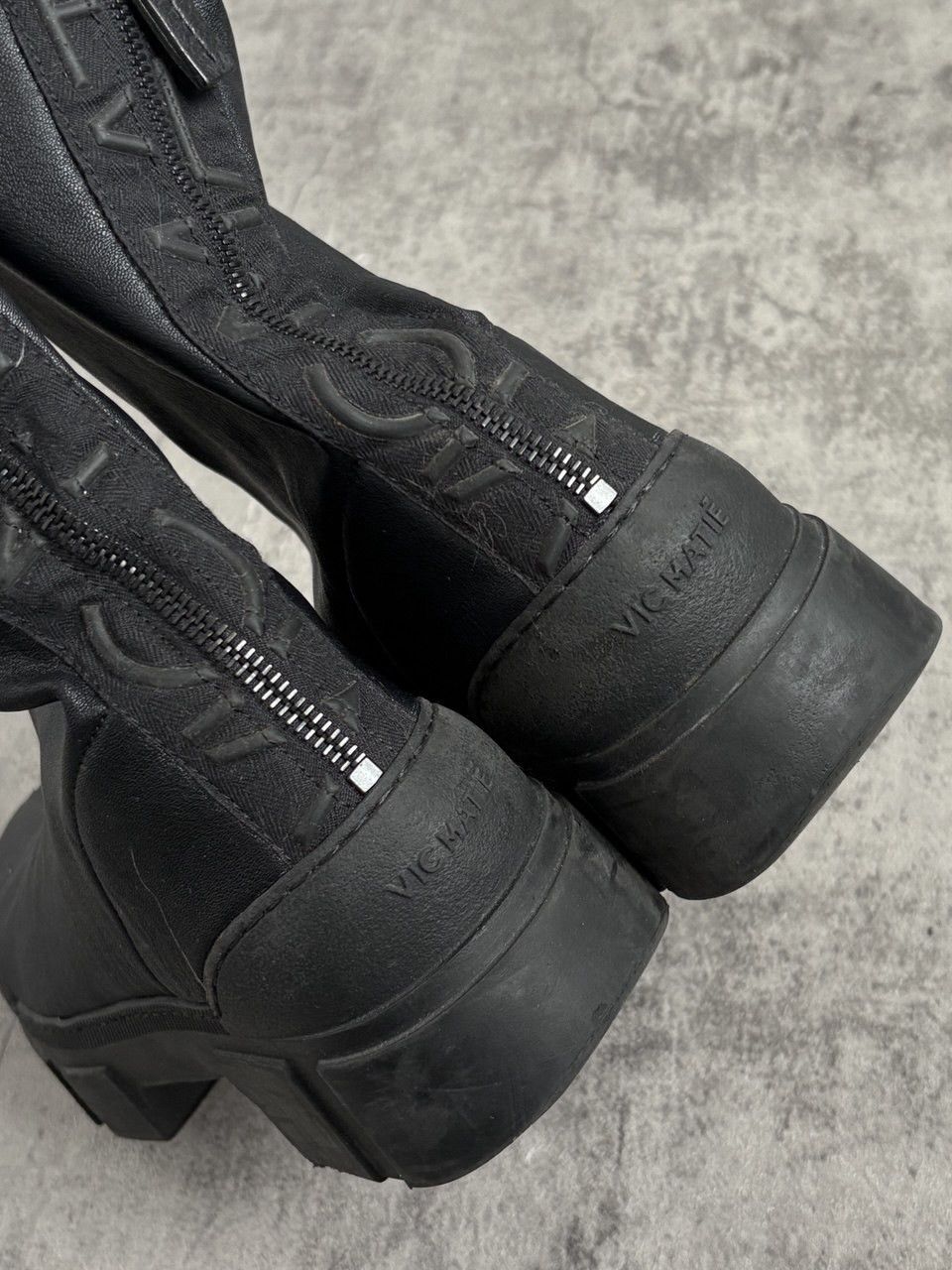 VIC MATI Vic Matie Italy Black Leather Avant Garde Round Toe Boots Size US 7 / IT 37 - 5 Thumbnail
