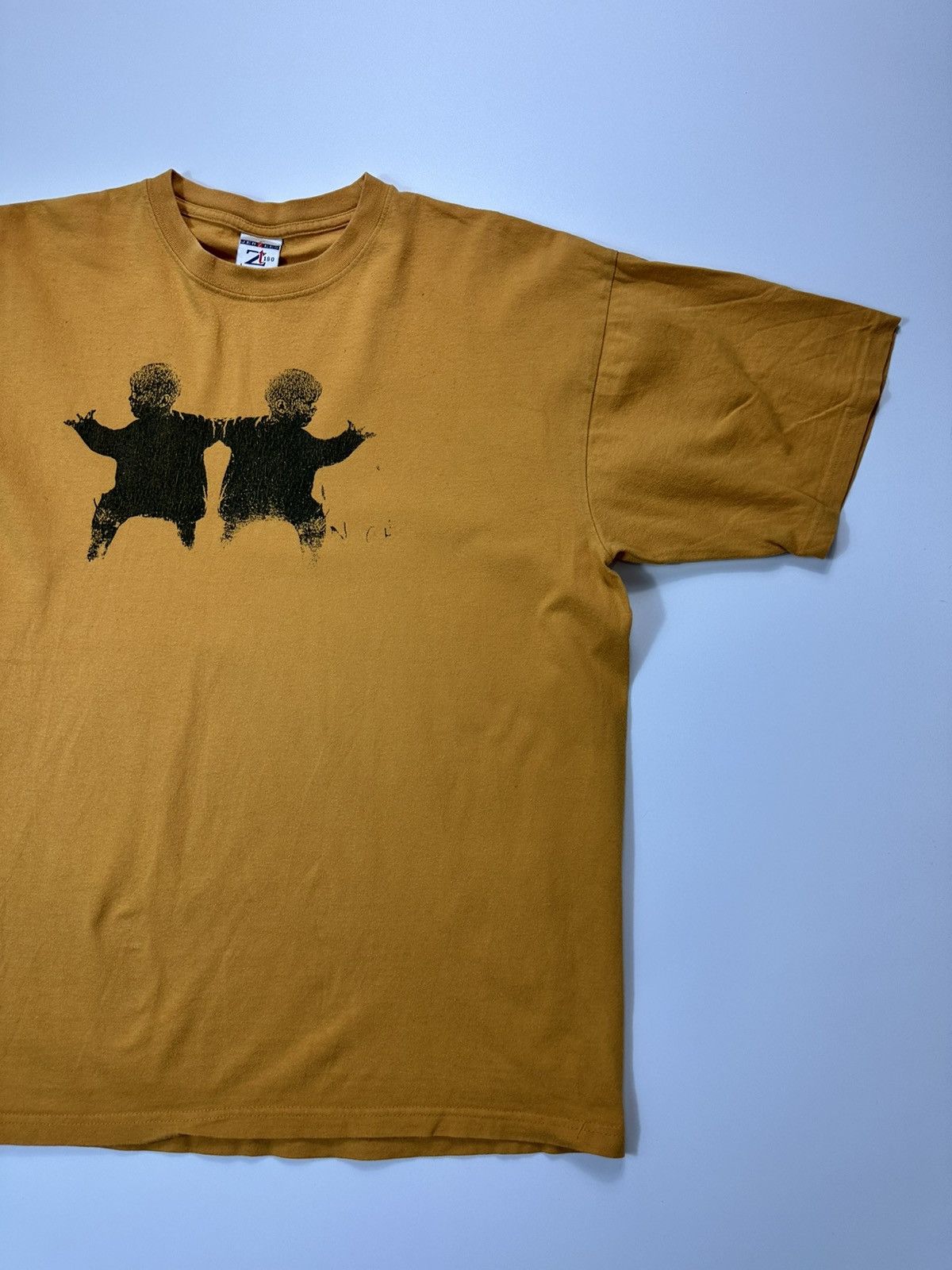 Vintage Vintage 2 Childrens Logo Y2K Band Tees Size US L / EU 52-54 / 3 - 4 Thumbnail
