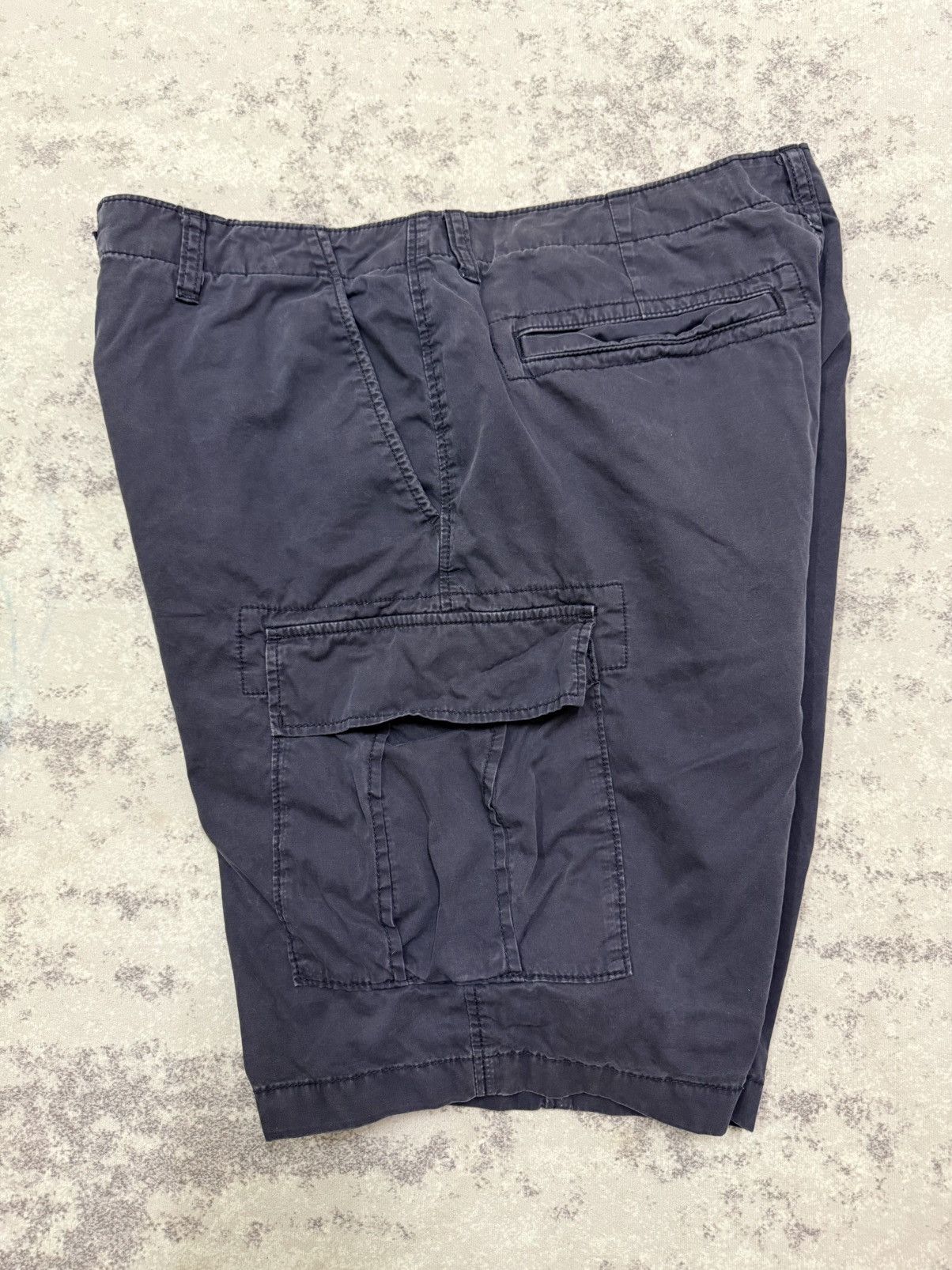 Uniqlo Uniqlo Faded Dark Blue Cargo Short Pants Size US 35 - 6 Thumbnail