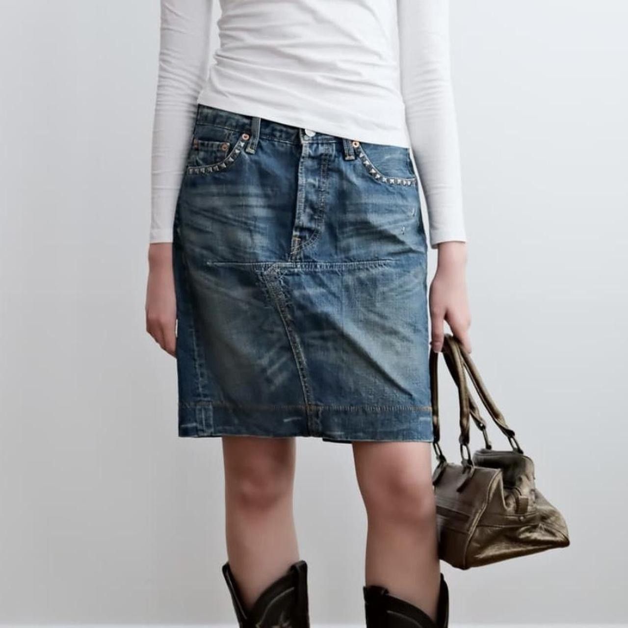 Levi's 2005 “Reworked” line With Studs Detail Denim Skirt Size 28" / US 6 / IT 42 - 1 Thumbnail