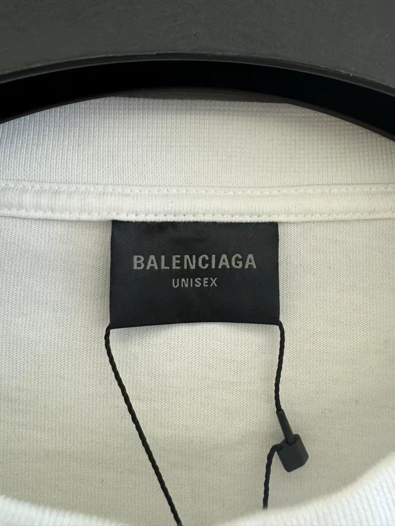 Balenciaga Balenciaga Big Damage Short Sleeve Size US M / EU 48-50 / 2 - 3 Thumbnail