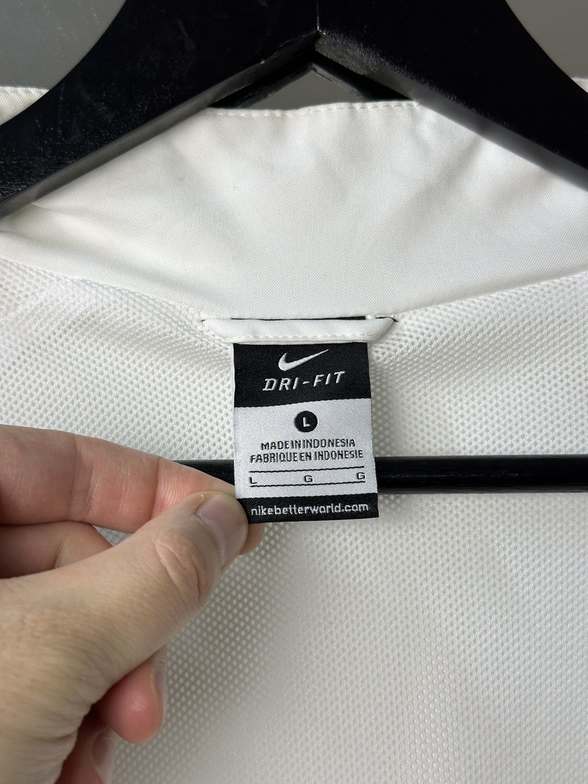 Nike Vintage Nike Roma Blokecore Nylon Jacket Y2K Football Size US L / EU 52-54 / 3 - 10 Thumbnail