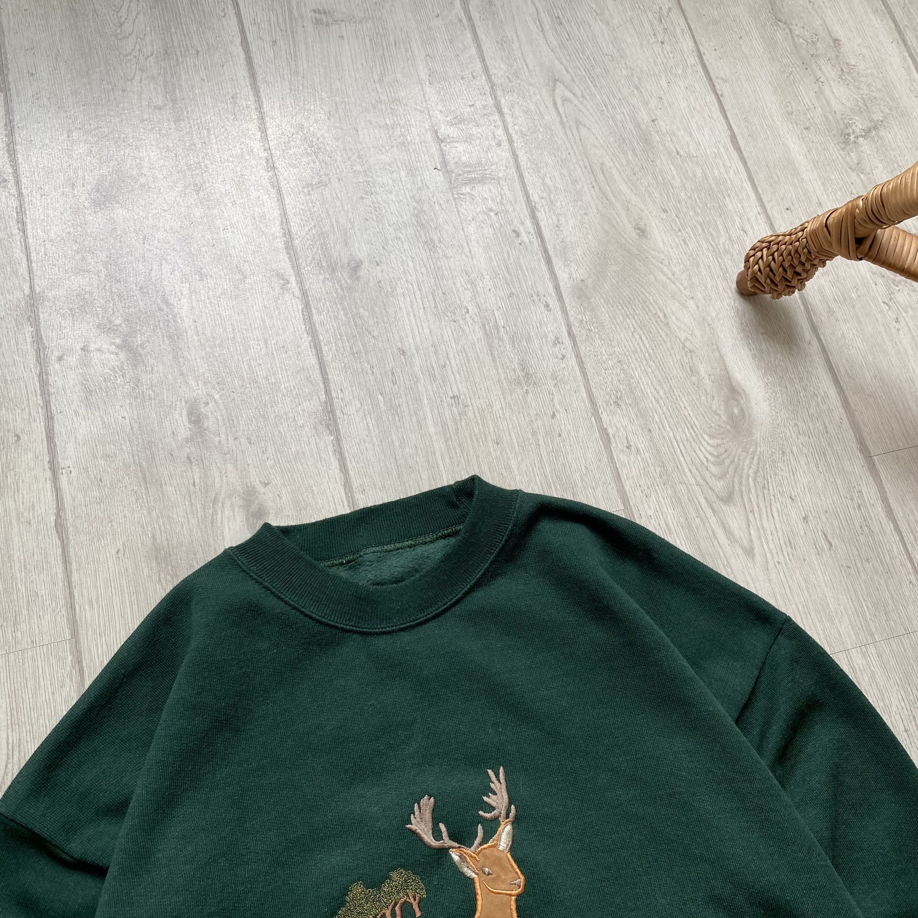 The Mountain 🦌 Vintage Animal Dree Embroider print Sweatshirt Mountain Size US S / EU 44-46 / 1 - 2 Thumbnail
