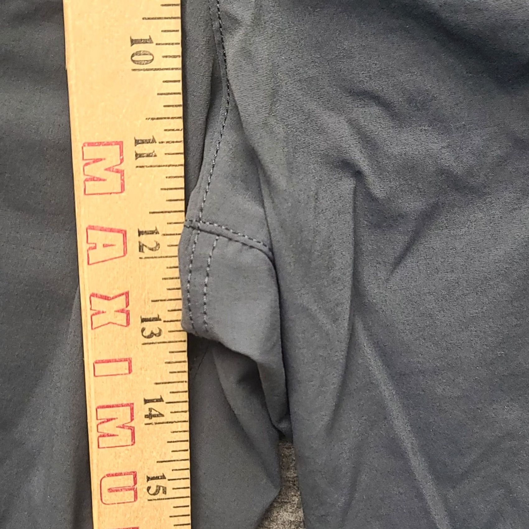 Eddie Bauer Eddie Bauer Travex Shorts Womens 18 Regular Fit Mid Rise Hiking Outdoors Size 34" / US 12 / IT 48 - 4 Thumbnail