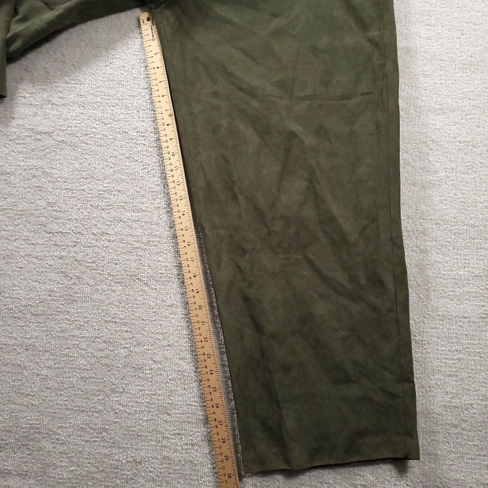 Vintage Jaclyn Smith Plus Size 20W Dress Pants Green High Rise Elastic Waist Crop Pockets Solid Polyester Tapered Leg Womens Size 42" / US 20 - 5 Thumbnail