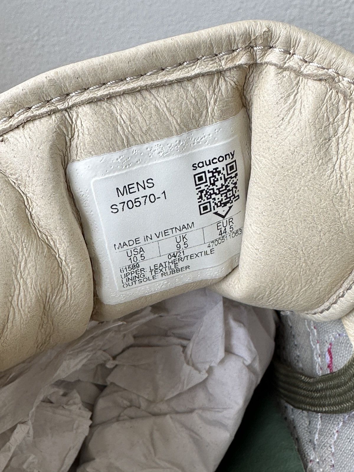 Saucony Saucony x Up There Shadow 6000 Olive – US 10.5 – S70570-1 Size US 10.5 / EU 43-44 - 8 Thumbnail