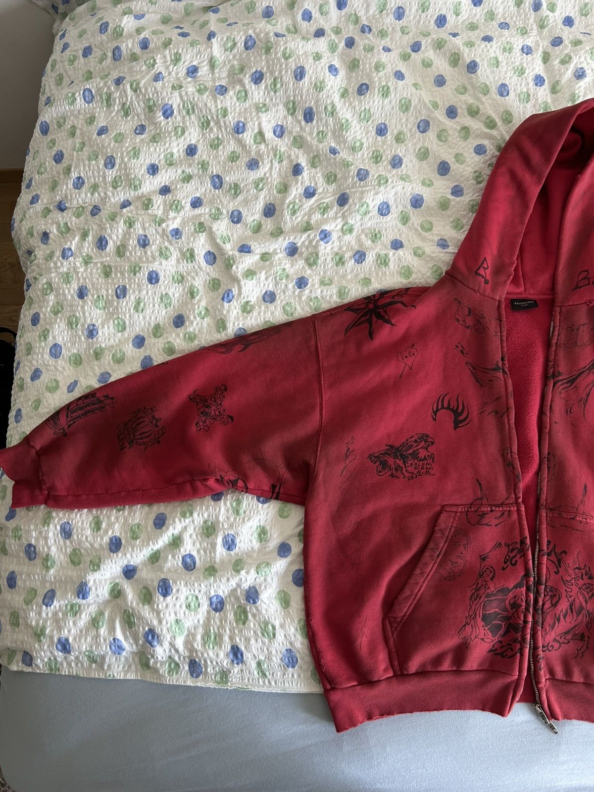 Balenciaga Balenciaga Red Tattoo Zip Hoodie Size US L / EU 52-54 / 3 - 3 Thumbnail