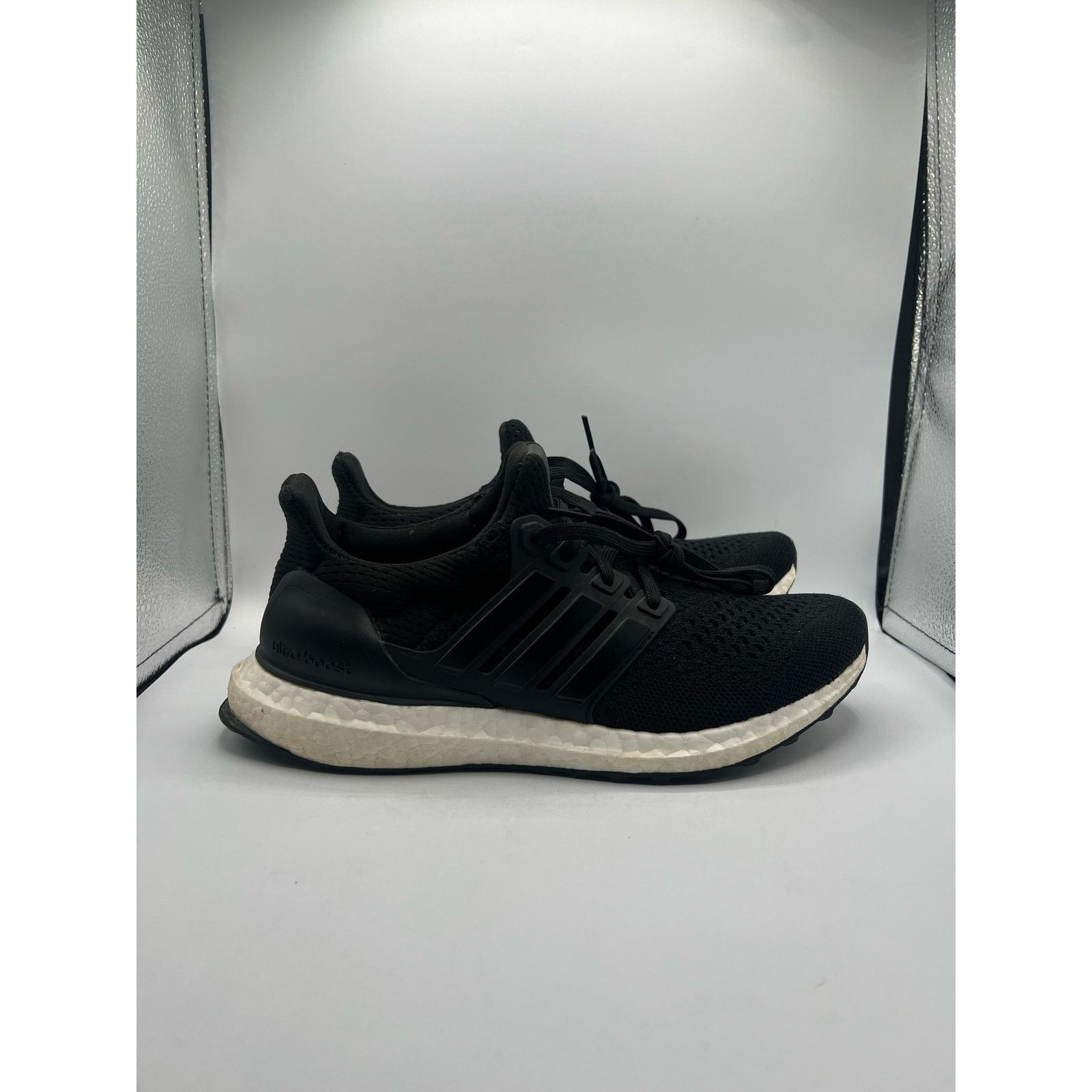Adidas Adidas UltraBoost 1.0 J “Double Black” size 5y/6.5 women’s Size US 5 / EU 37 - 3 Thumbnail