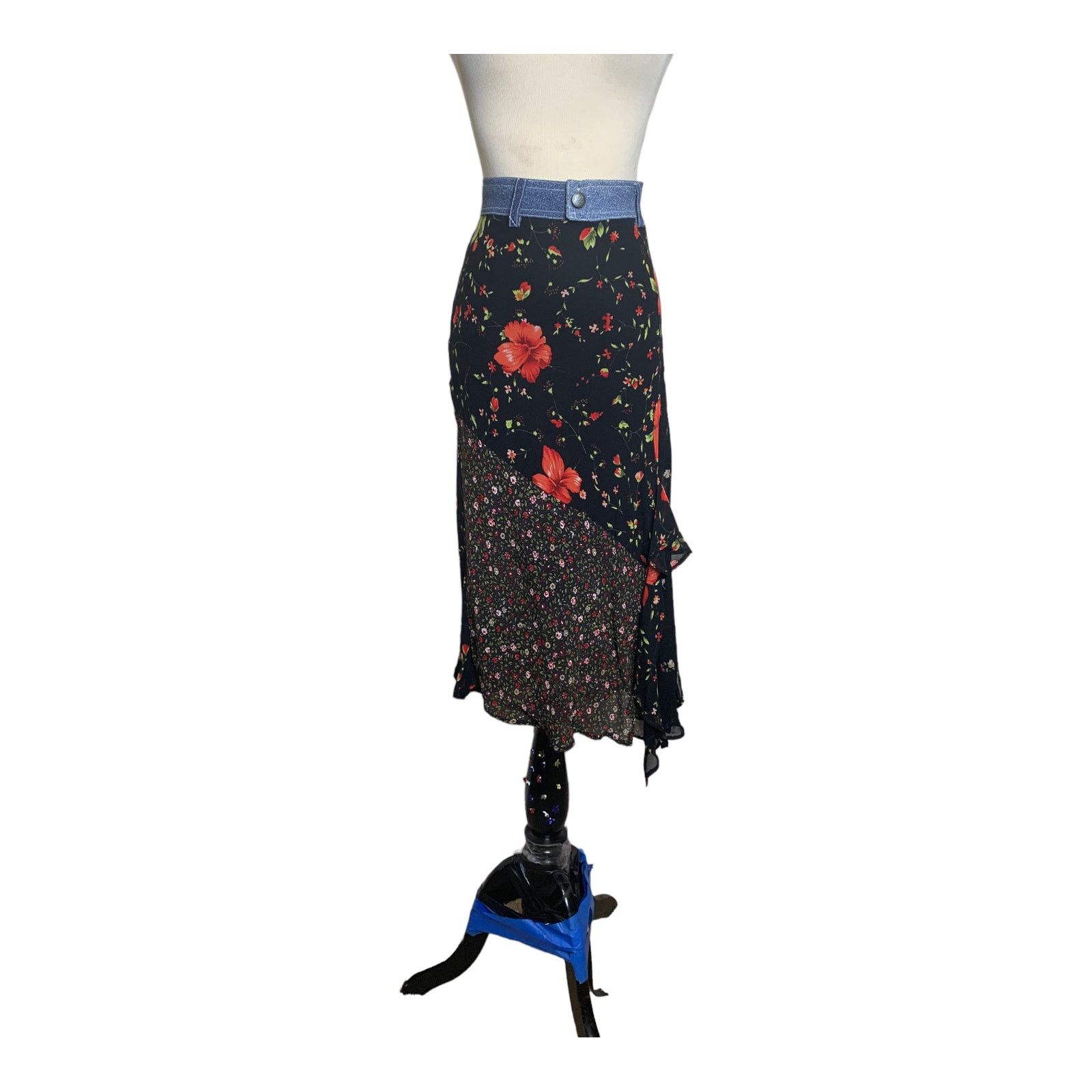 Maje Maje Paris black red floral ruffled skirt size 3- Small Size 32" / US 10 / IT 46 - 1 Thumbnail