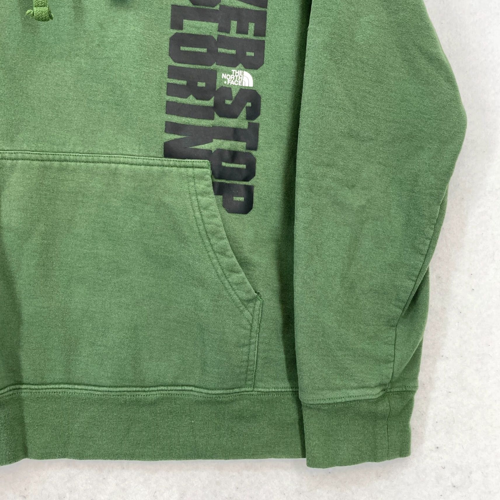 The North Face The North Face Hoodie Sweatshirt Mens L Green Logo Drawstring Pullover Hiking Size US L / EU 52-54 / 3 - 3 Thumbnail