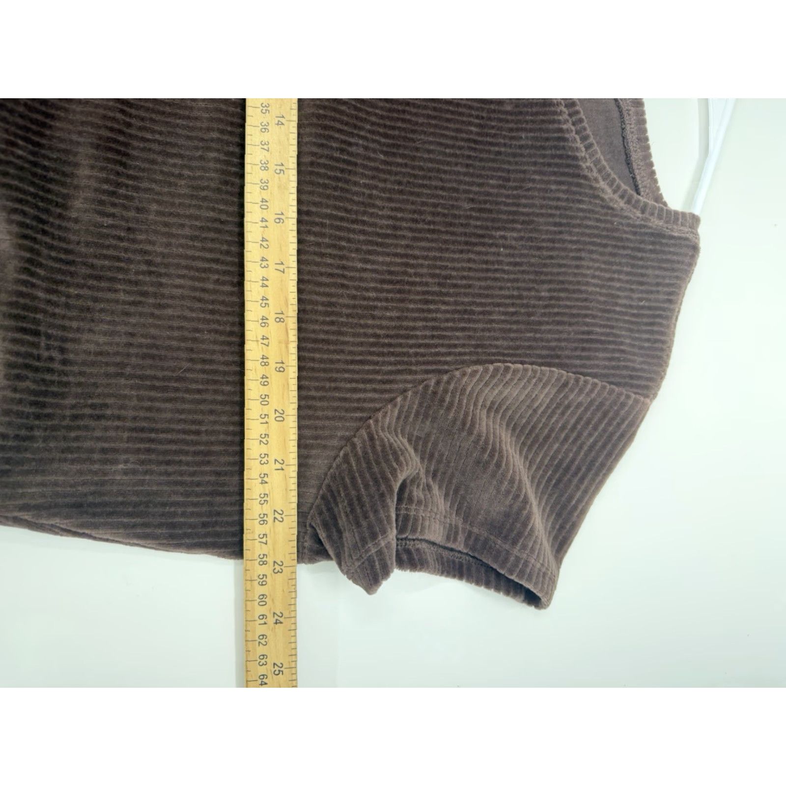 Old Navy Old Navy Shirt Brown Short Sleeve Cropped Ribbed Velour 2X Womens Shirt Adult 2X Brown Short Sleeve Cropped Velour Size XXL / US 16-18 / IT 52-54 - 7 Thumbnail