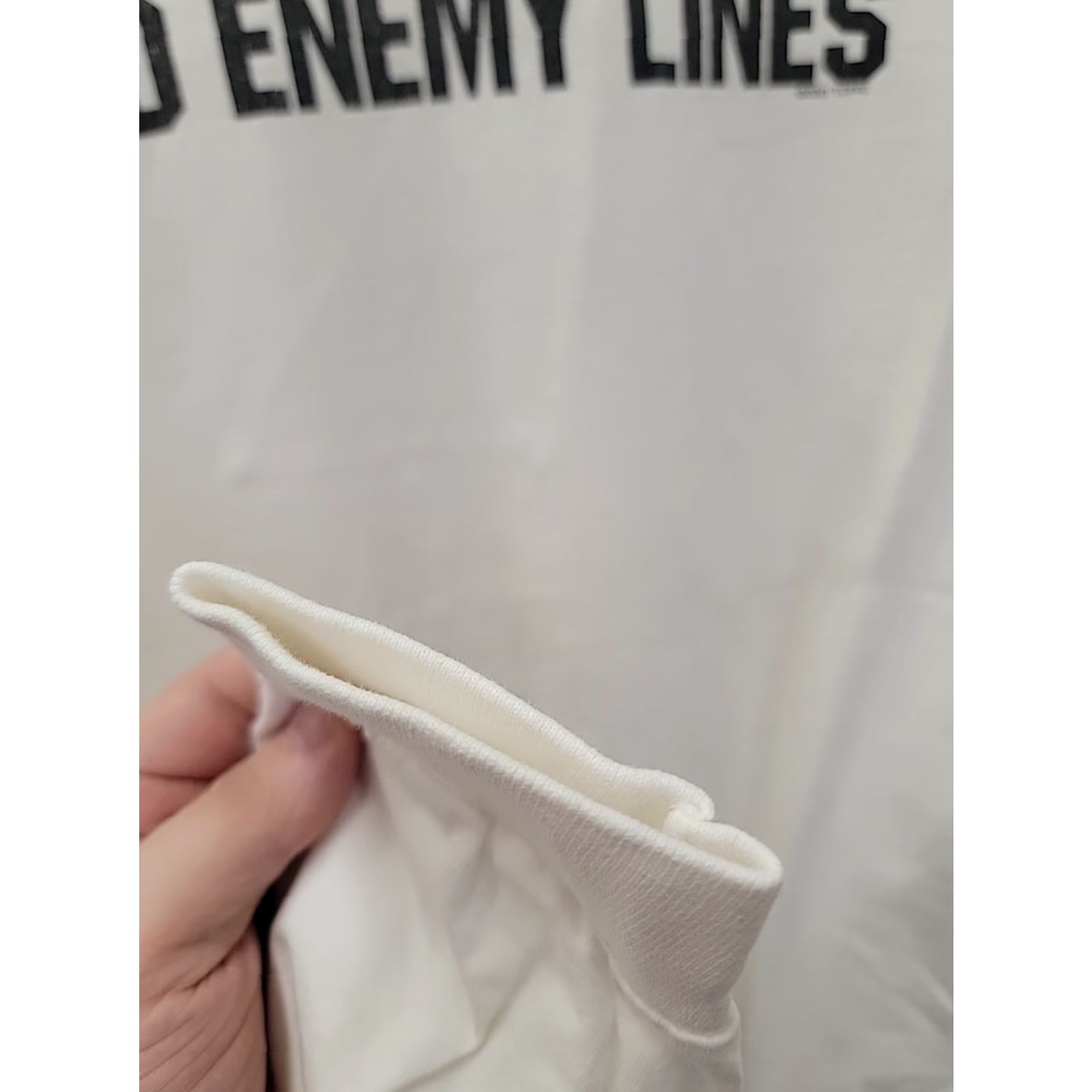 Vintage VINTAGE Behind Enemy Lines Movie Long Sleeve T Shirt White Adult Mens XL Y2K Size US XL / EU 56 / 4 - 4 Thumbnail
