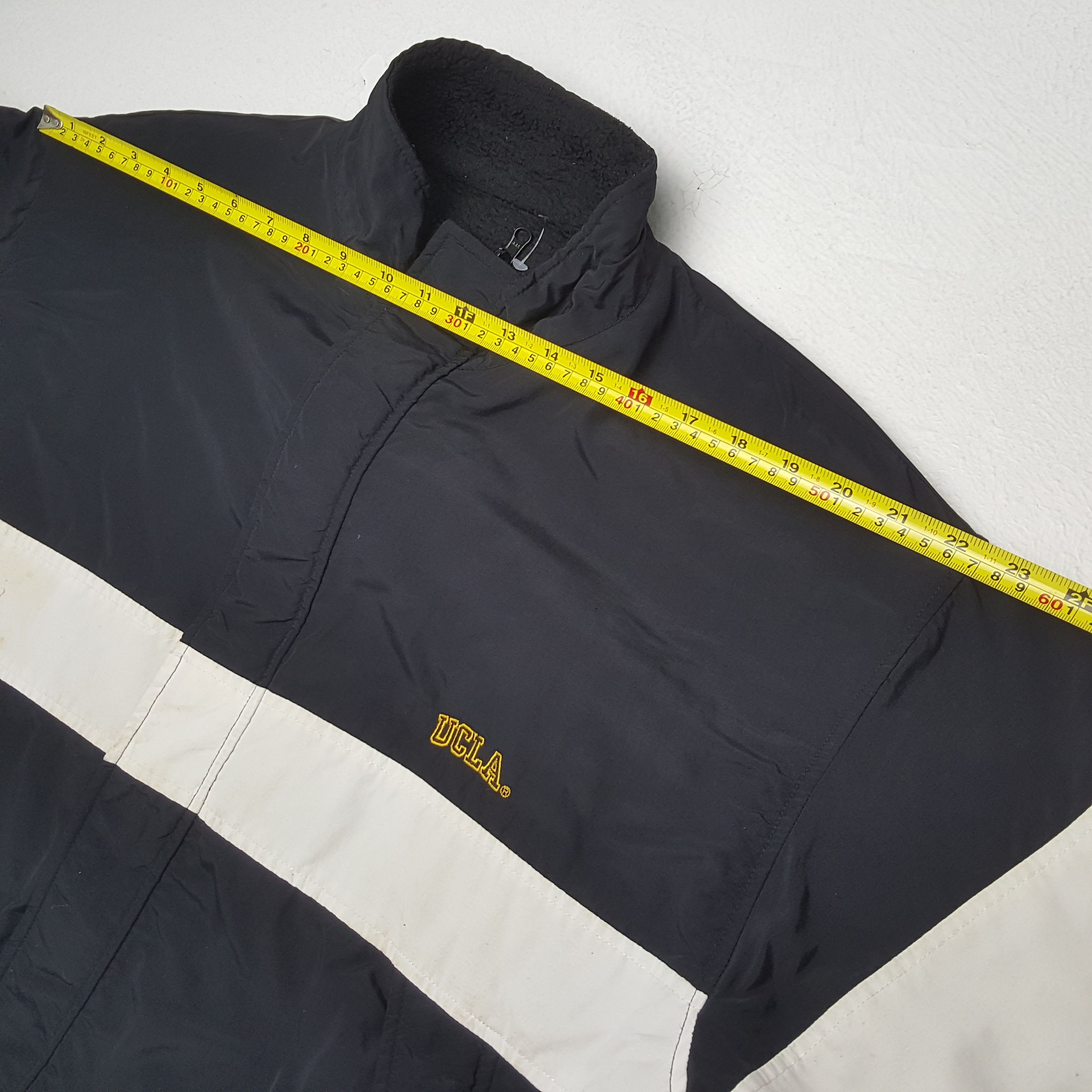 Vintage Vintage UNIVERSITY OF CALIFORNIA American University Jacket Size US XL / EU 56 / 4 - 8 Thumbnail