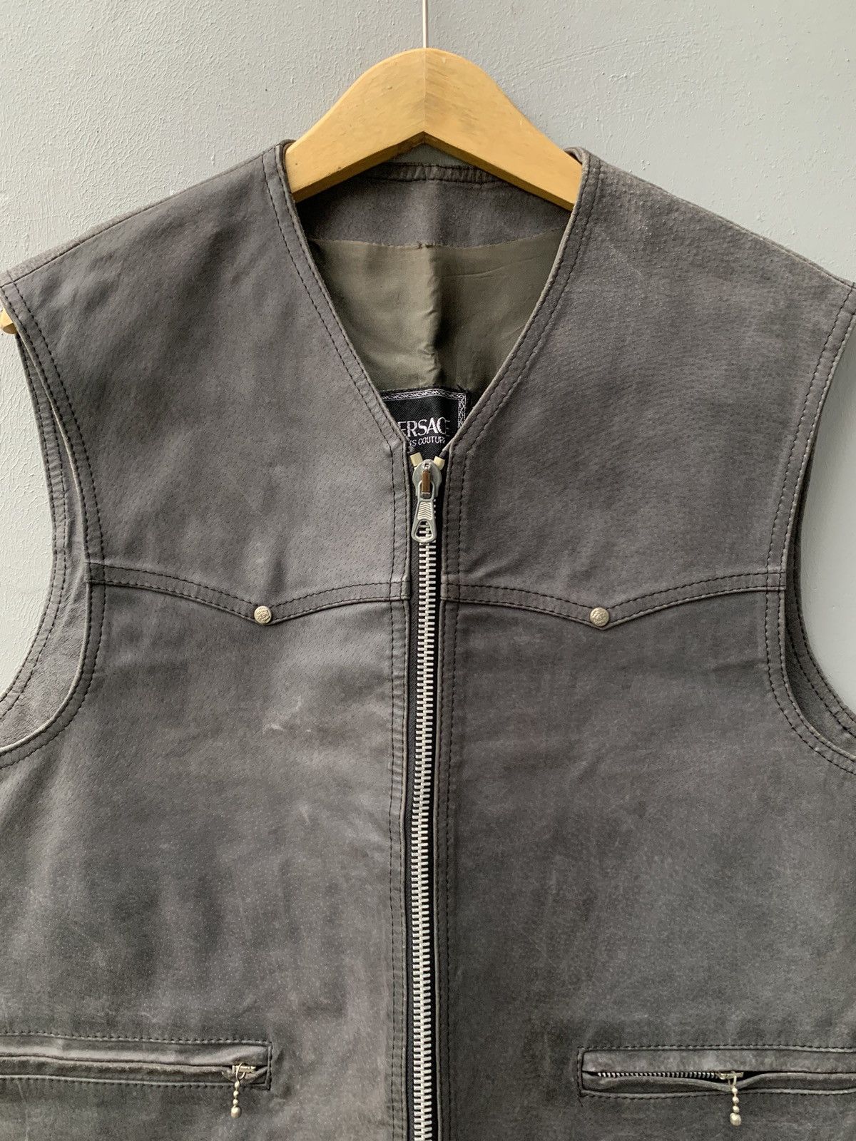 Cowboy Equipment × Versace VINTAGE VERSACE JEANS COUTURE PIGSKIN LEATHER VEST Size US M / EU 48-50 / 2 - 2 Thumbnail