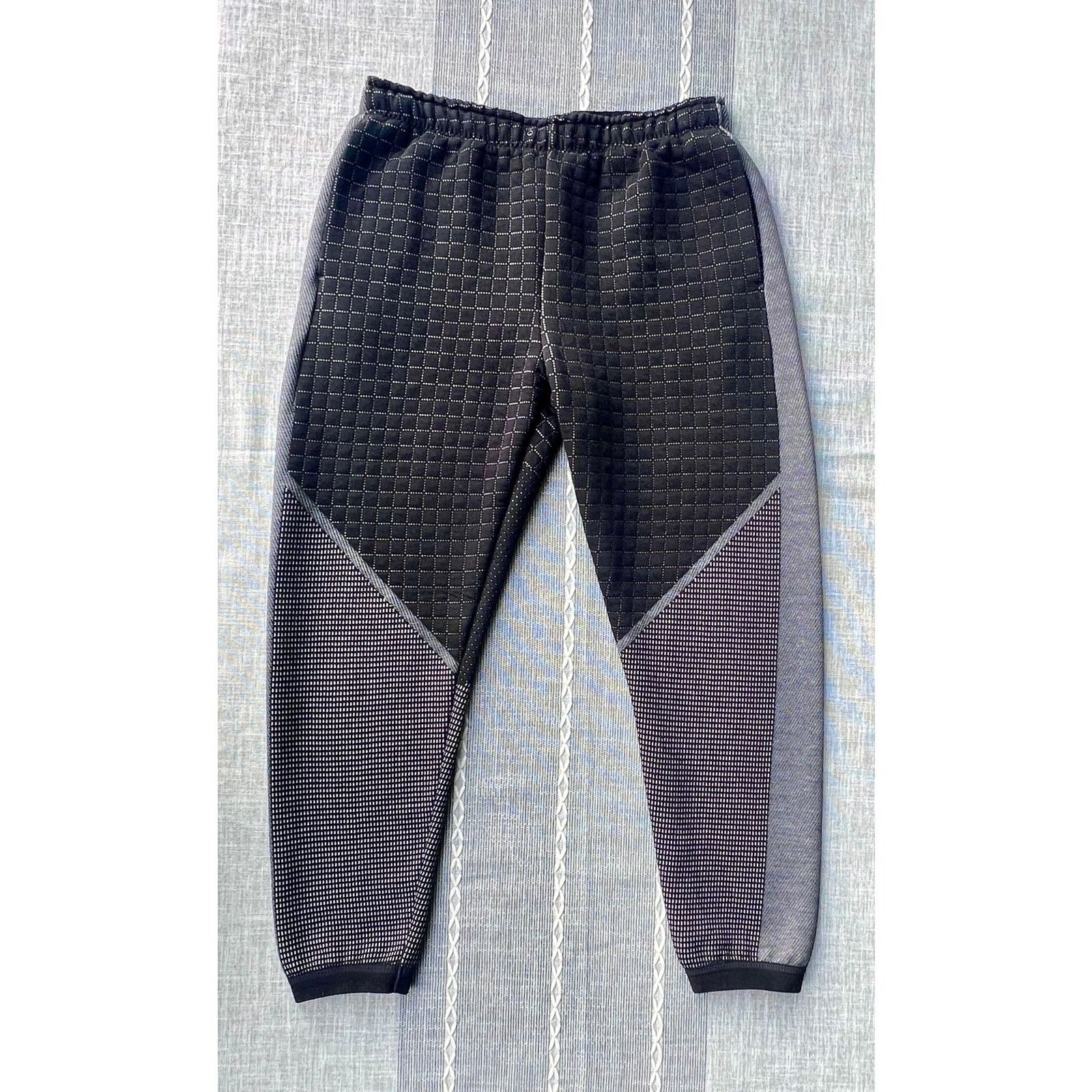 Nike Nike Women M City Ready Fleece Jogger Retail $110 EUC Size 32" / US 10 / IT 46 - 1 Thumbnail