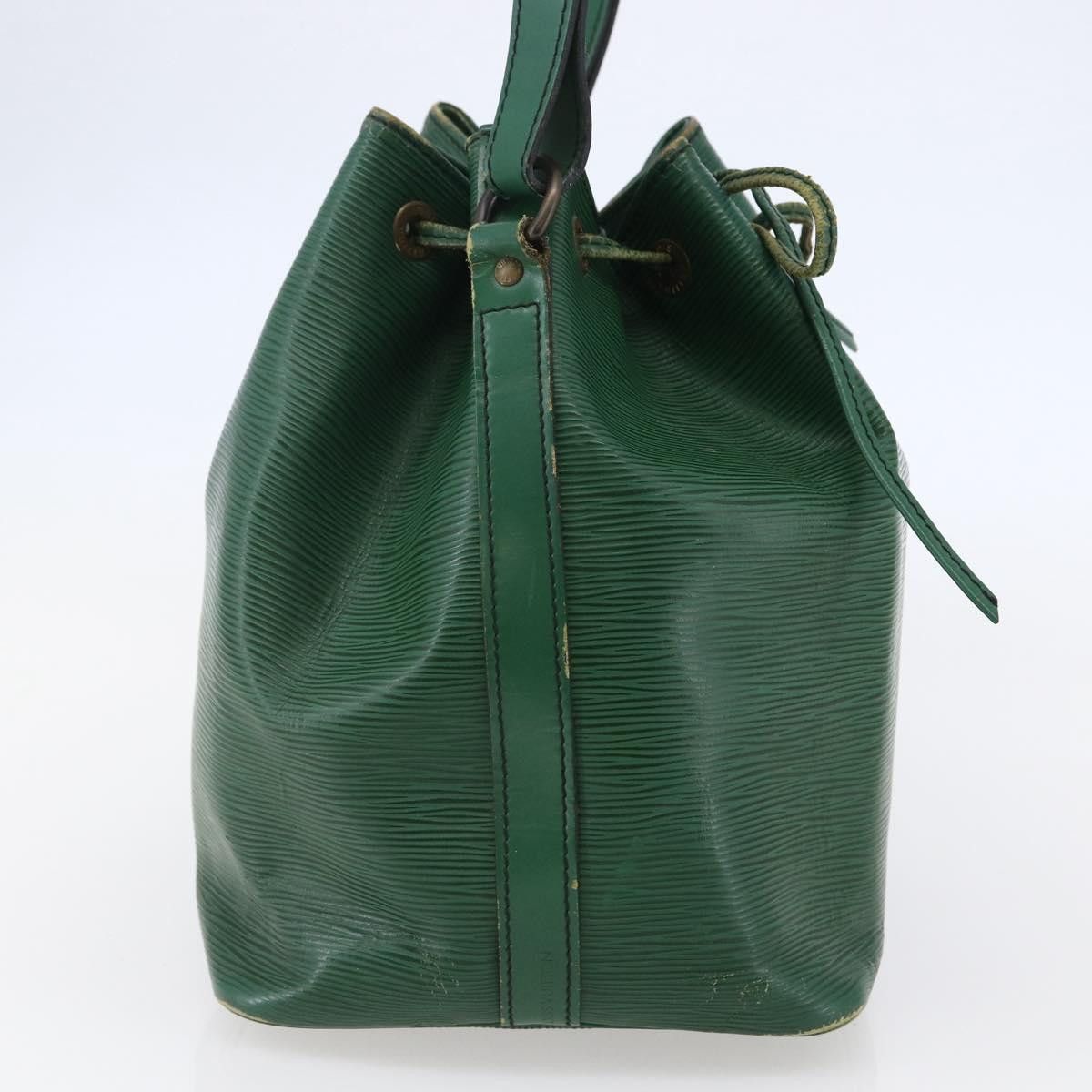 Louis Vuitton LOUIS VUITTON Epi Petit Noe Shoulder Bag Green M44104 Size ONE SIZE - 4 Thumbnail