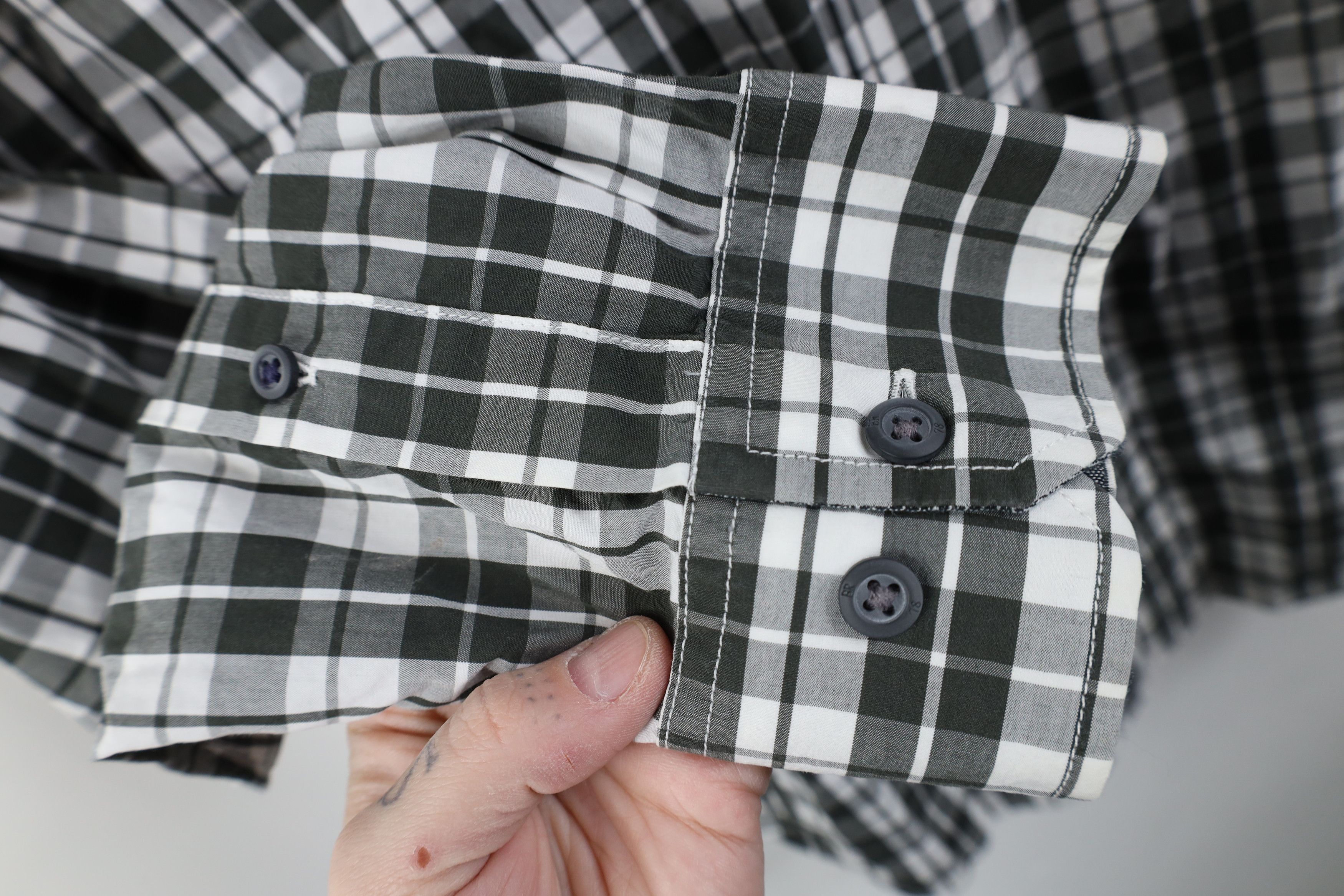 Banana Republic Banana Republic Wash Tailored Slim Fit Collared Button Shirt Size US L / EU 52-54 / 3 - 5 Thumbnail