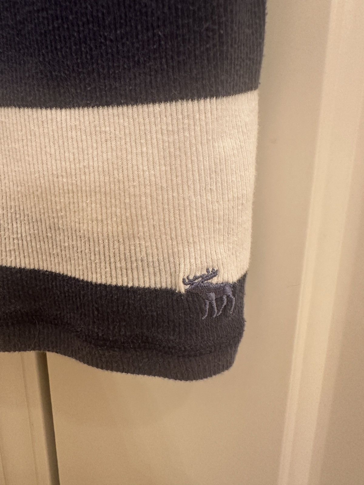 Abercrombie & Fitch Women’s Abercrombie & Fitch Navy & White Striped Tank Top, L Size L / US 10 / IT 46 - 2 Thumbnail