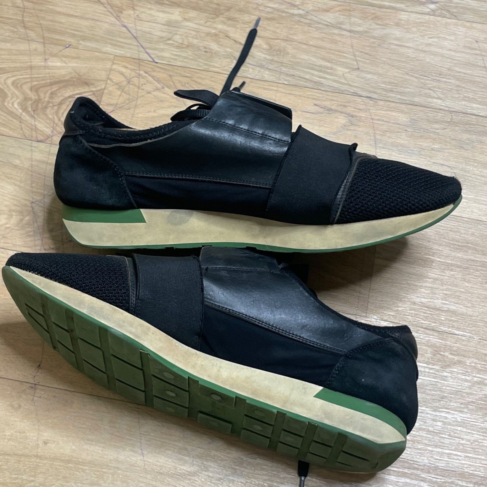 Balenciaga BALENCIAGA RUNNER Sneakers TRAINERS SHOES Black Leather Men Size US 10 / EU 43 - 1 Thumbnail