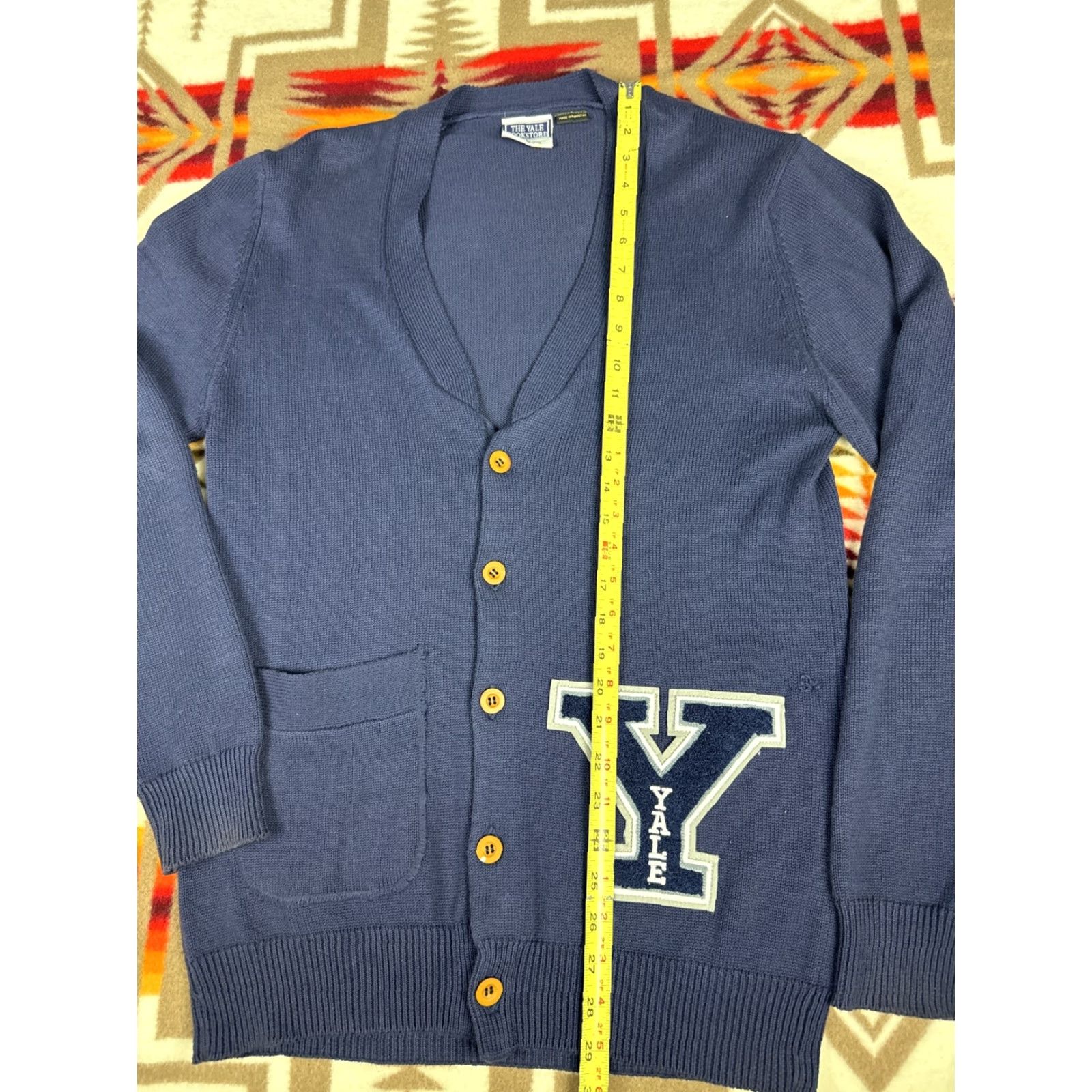 Vintage VINTAGE The Yale Bookstore Yale University Cardigan Sweater Sz Small Unisex Mens White Cardigan University Mens S Size US S / EU 44-46 / 1 - 5 Thumbnail