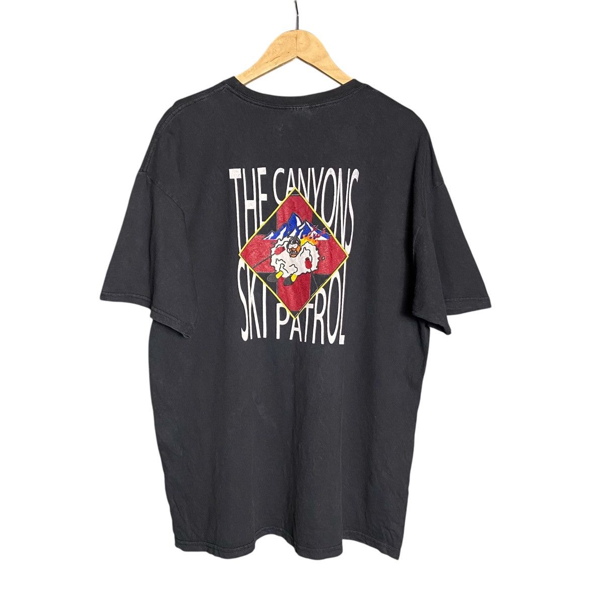 Vintage Vintage The Canyon Ski Patrol T-Shirt Size US XL / EU 56 / 4 - 1 Thumbnail