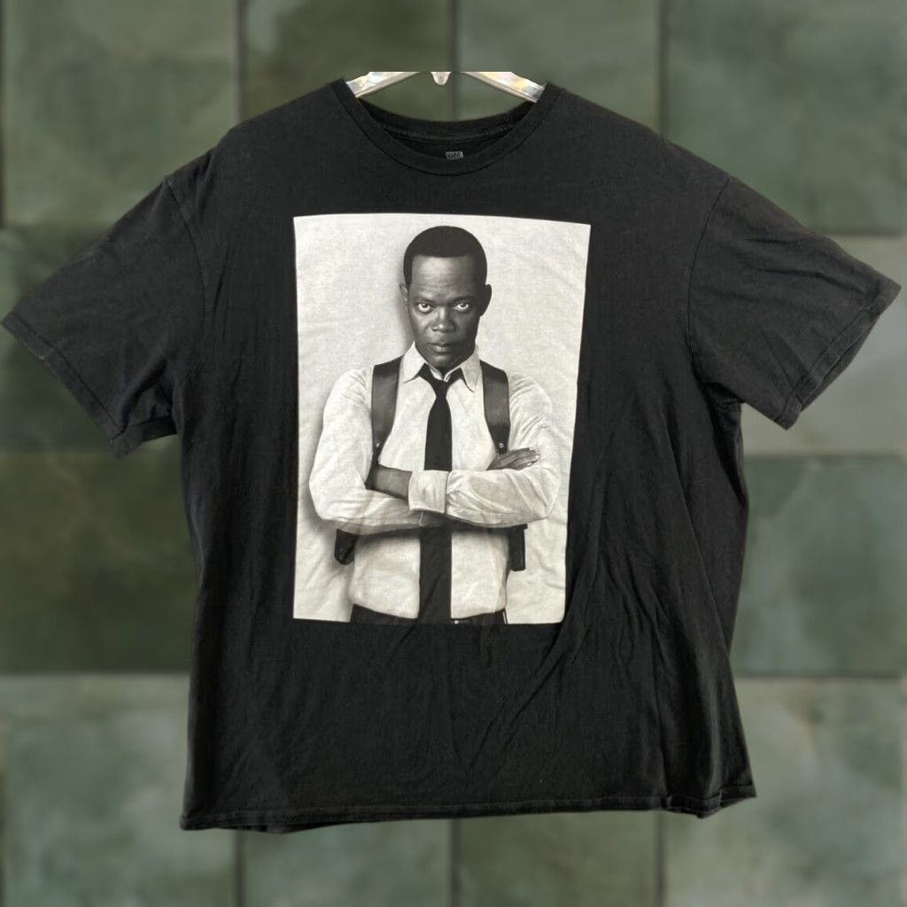 Vintage Captain Marvel Mens TShirt 2XL Black Nick Fury Samuel Jackson Shirts Mens 2XL Black Graphic Print Comics Movie Size US XXL / EU 58 / 5 - 1 Thumbnail