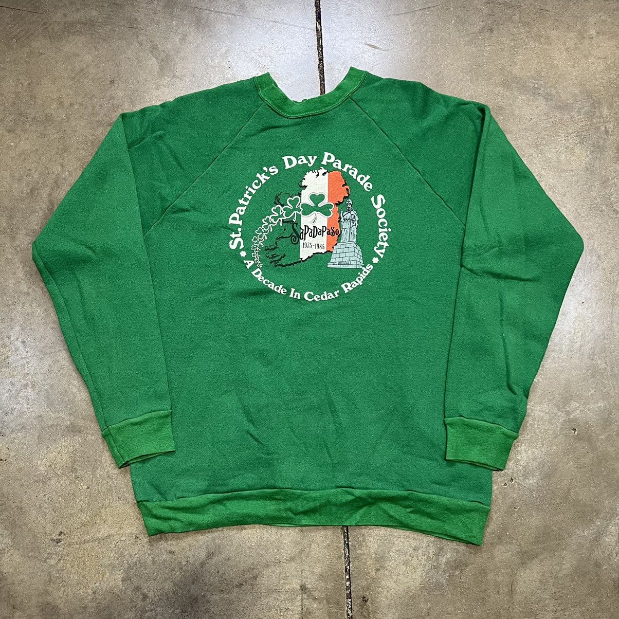 Vintage Vintage 80s St Patricks Day Irish Crewneck Sweatshirt Raglan Size US XL / EU 56 / 4 - 5 Thumbnail