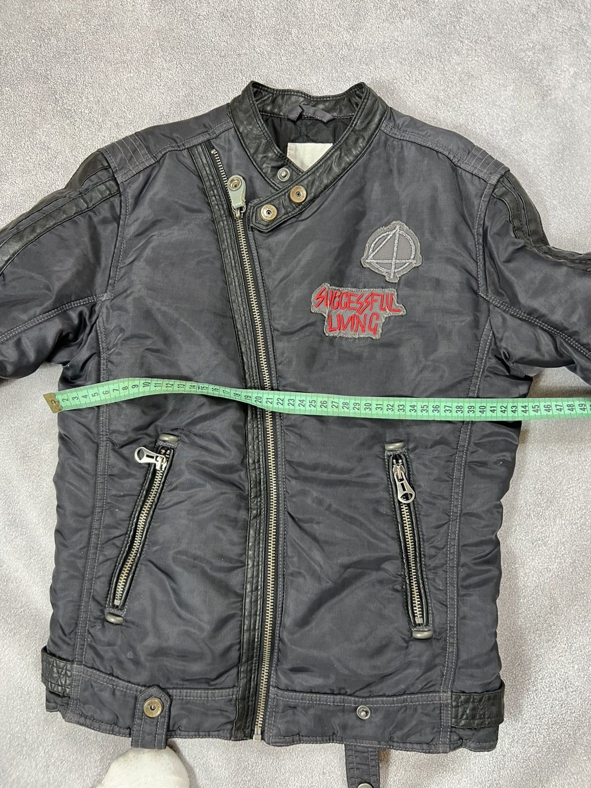 Diesel VTG Yohji Yamamoto Style Cropped Kanye Boxy Jacket Size US S / EU 44-46 / 1 - 17 Thumbnail