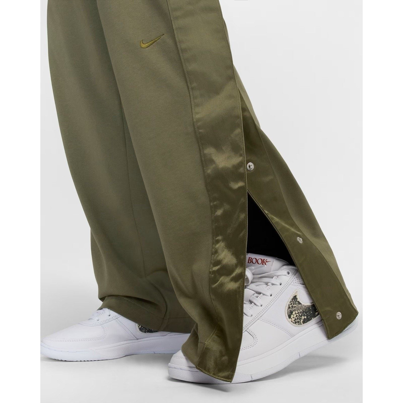 Nike Nike Devin Booker Dri-Fit Tear Track Pants Green Size Large Size US 32 / EU 48 - 6 Thumbnail