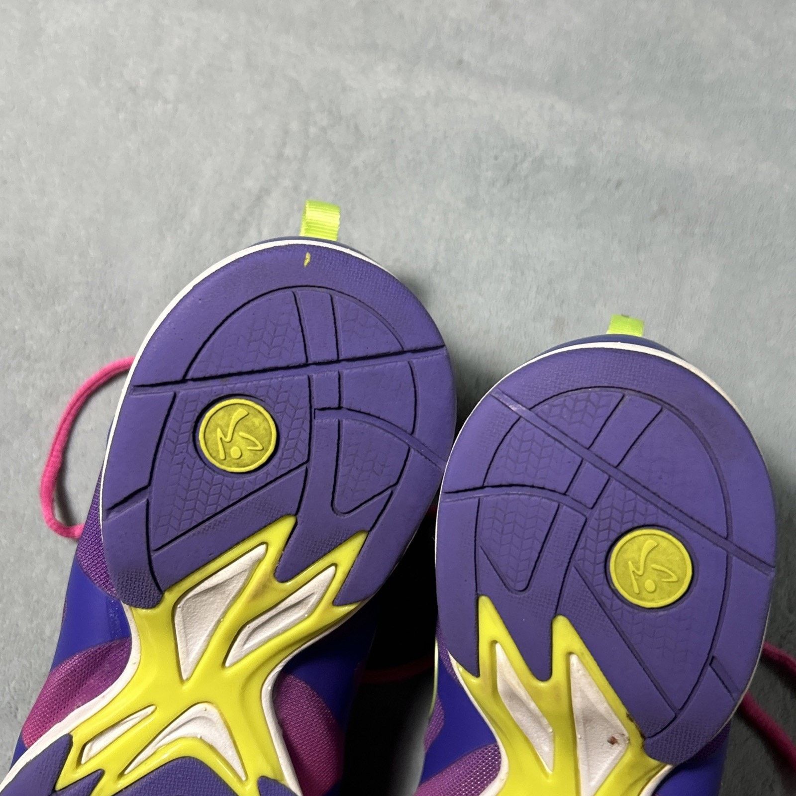 Nike Zumba Flex Z Slide Sneaker Shoe Wmn 9 Retro Faded Remix Size US 9 / IT 39 - 8 Thumbnail