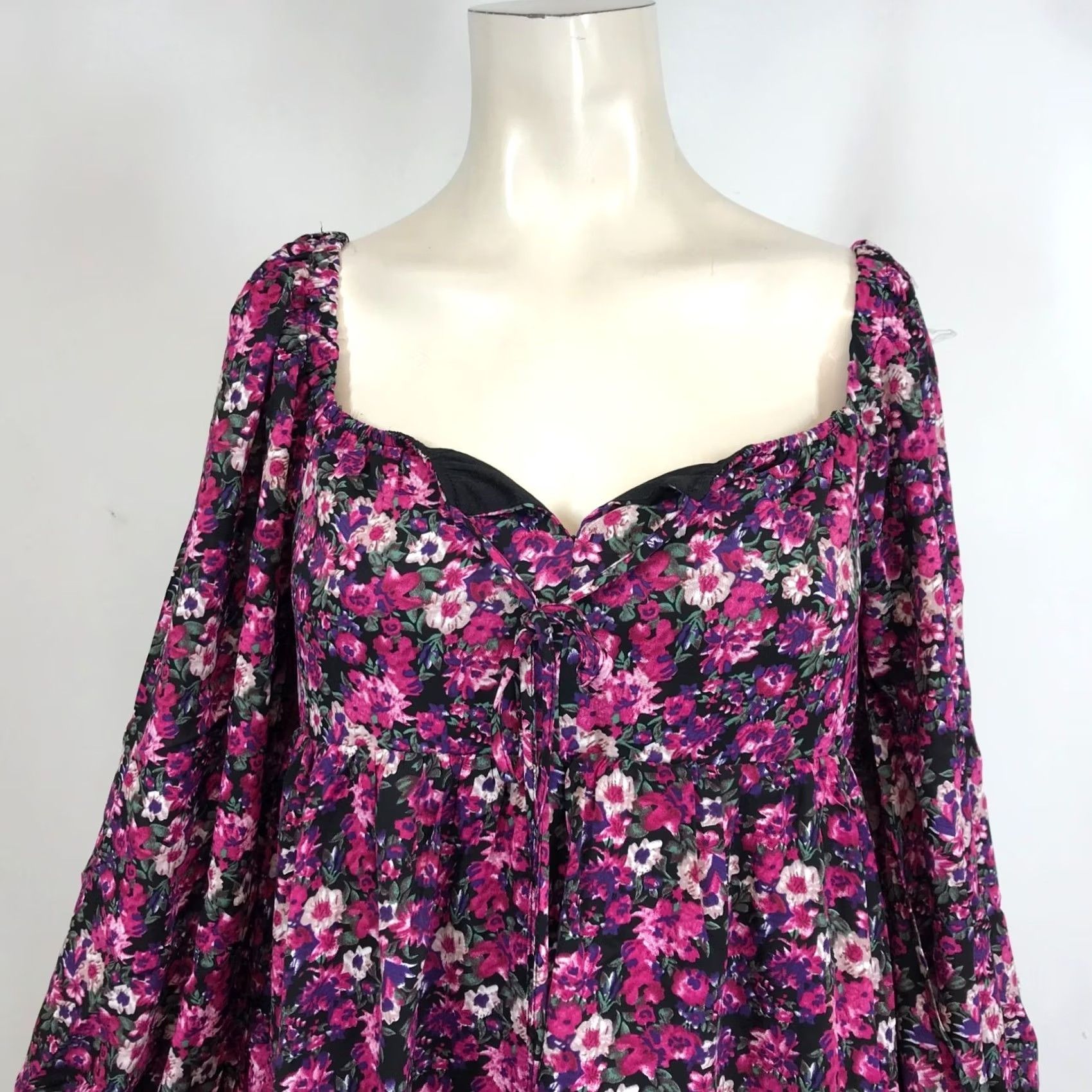 Vintage ENTRO Women's M Floral Long Sleeve Ties at Neck Polyester Shift Dress Shirt? Size M / US 6-8 / IT 42-44 - 2 Thumbnail