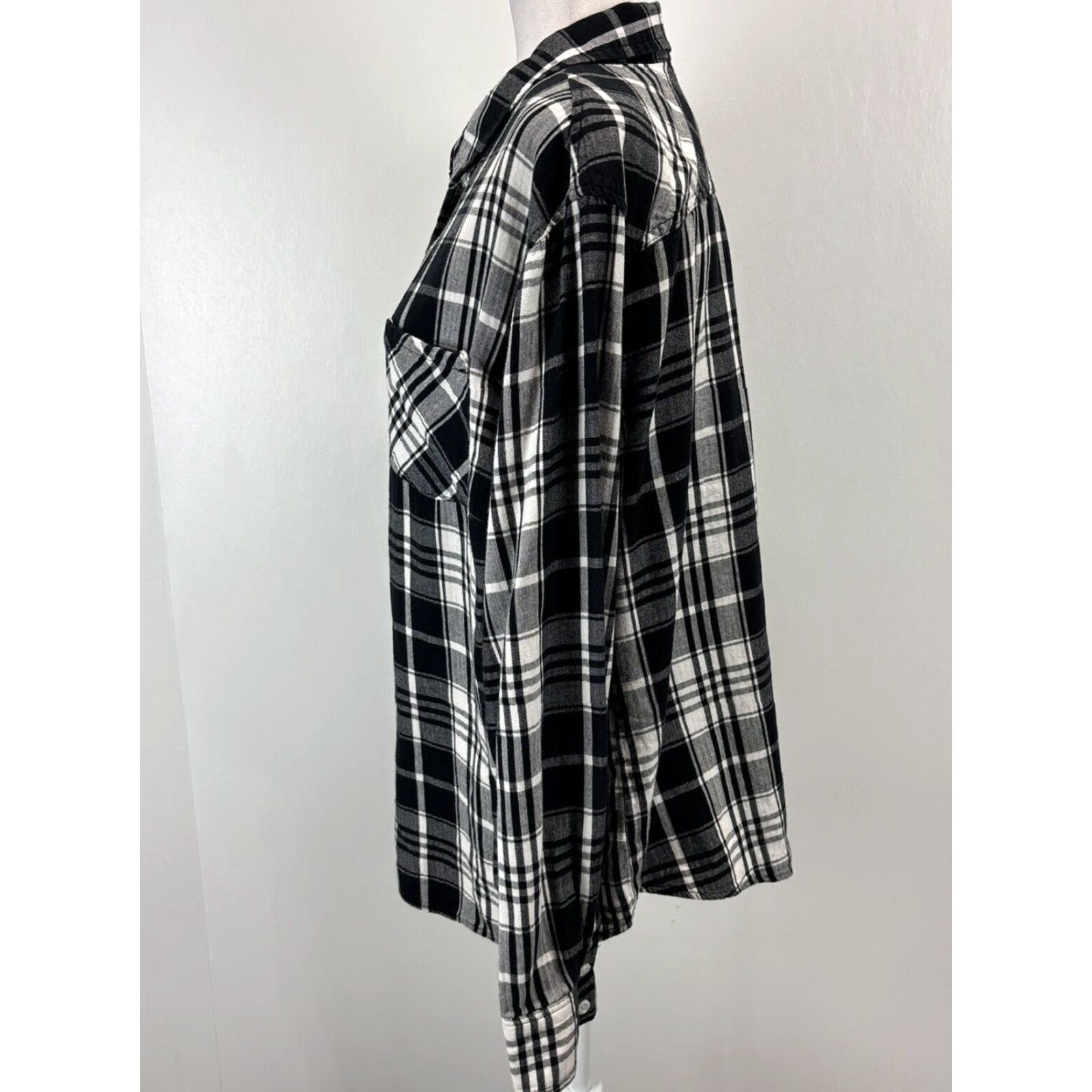 Vintage Plus 2X Plaid Black White Casual Women’s Ava & Viv Button Up Shirt Sz 2X Size XXL / US 16-18 / IT 52-54 - 2 Thumbnail