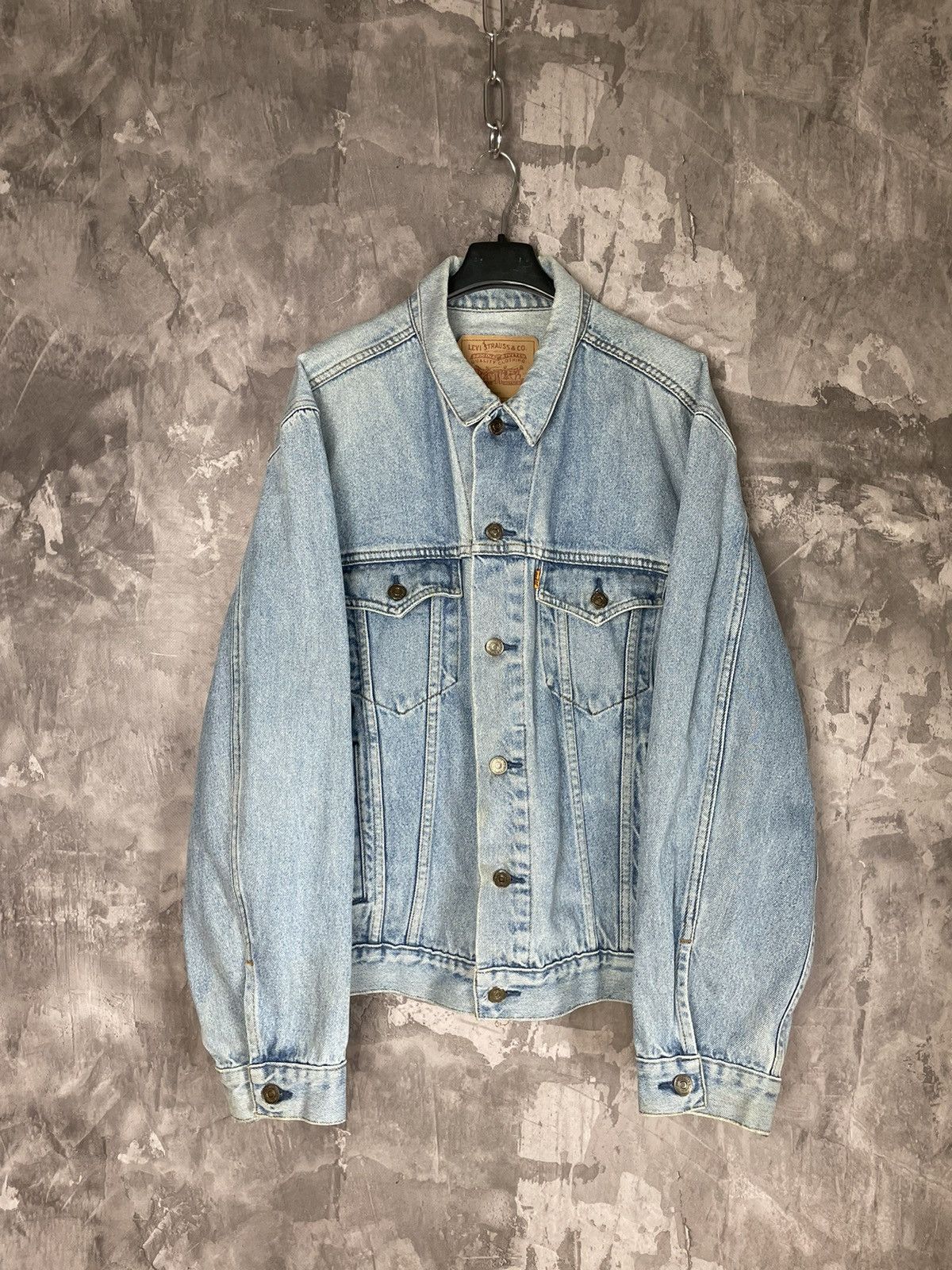 VINTAGE PERFECTLY FADED EARLY 70s LEVIS TYPE 3 DENIM JACKET