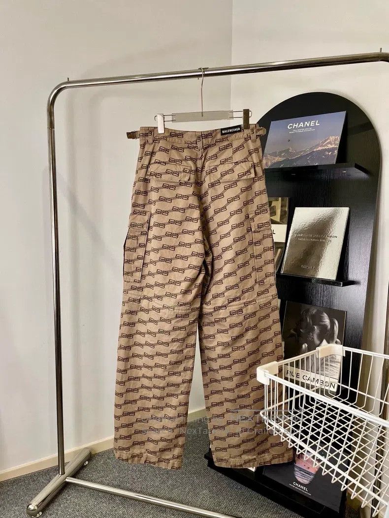 Balenciaga Balenciaga size XS Interwoven Letter Print Casual Brown Kh Size US 27 - 2 Thumbnail