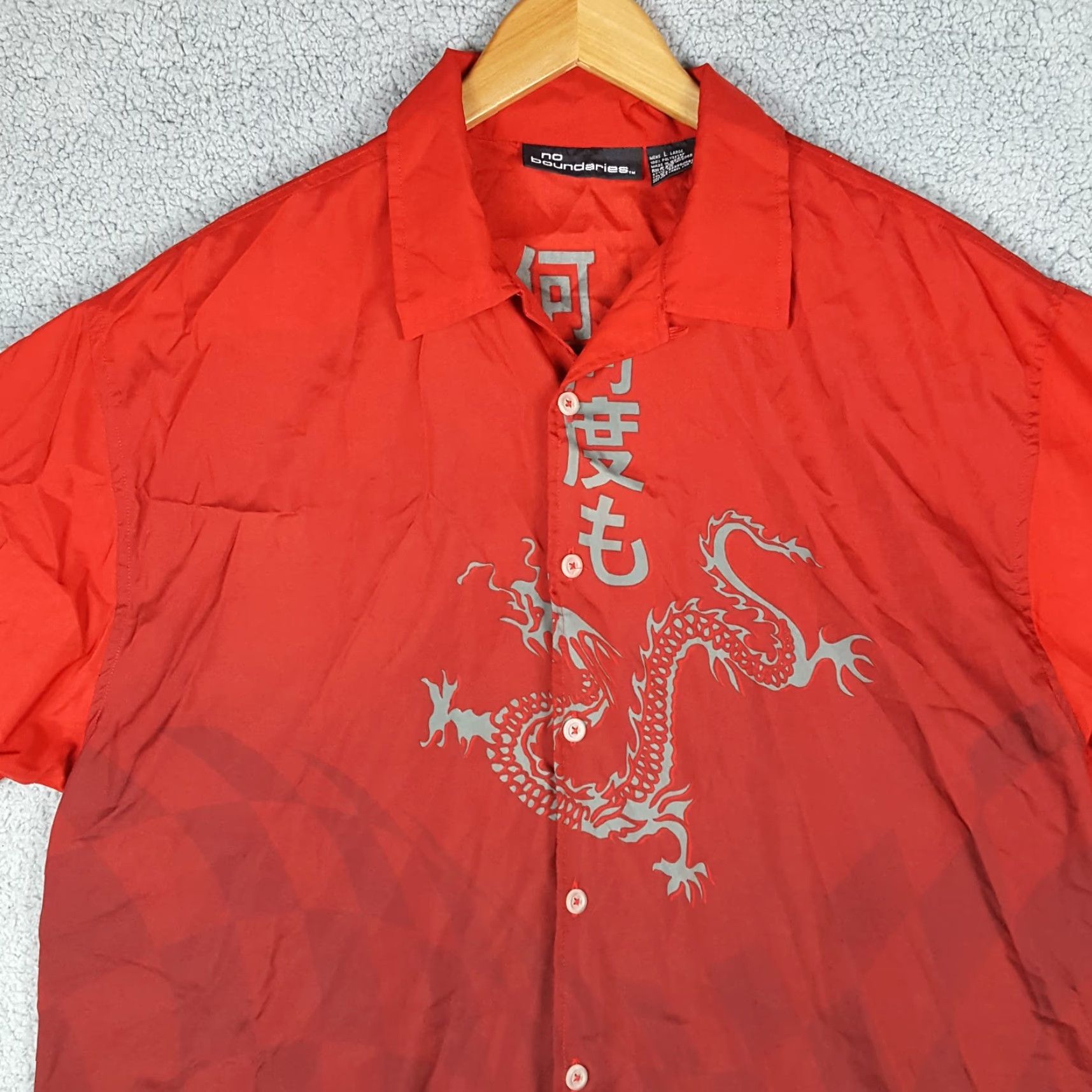 Vintage VINTAGE No Boundaries Y2K Chinese Dragon Button-Up Mens Size L Collared Shirt Polyester Red Shirt Size US L / EU 52-54 / 3 - 2 Thumbnail