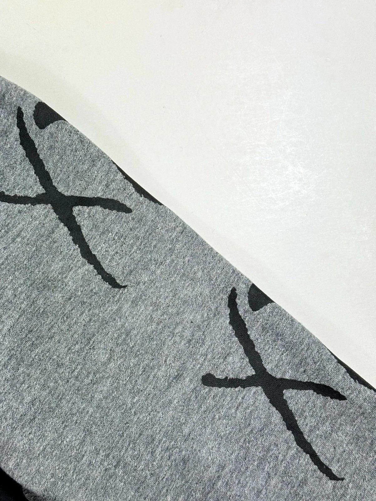 H&M × The Weeknd The Weeknd x H&M XO Graphic Logo Hoodie Sweatshirt Size US S / EU 44-46 / 1 - 7 Thumbnail