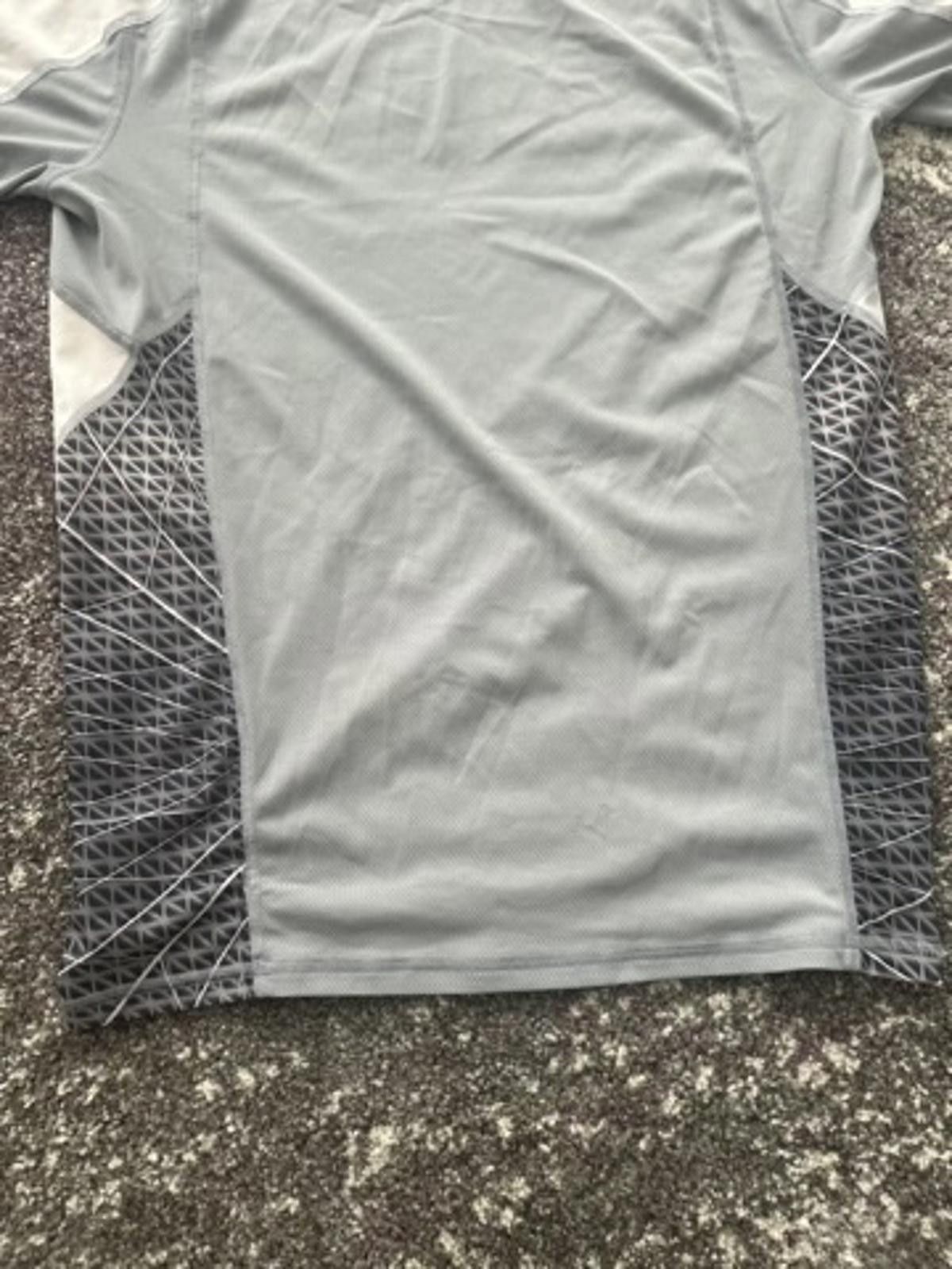 Under Armour Under Armour Compression Tee – White/Silver Tech Mesh Size US XL / EU 56 / 4 - 8 Thumbnail