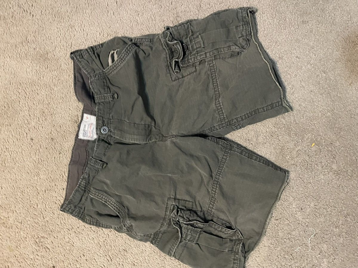 American Eagle Outfitters Dark green cargo shorts Size US 36 / EU 52 - 1 Thumbnail