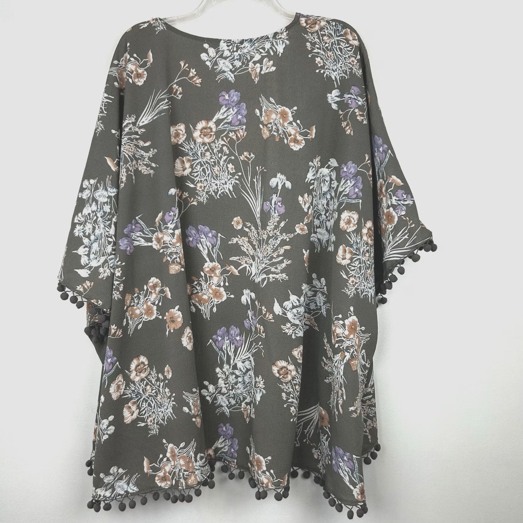 Layer 8 Kimono Women Medium Wrap Flowy Boho Layer Topper Long Oversized Read Size M / US 6-8 / IT 42-44 - 2 Thumbnail