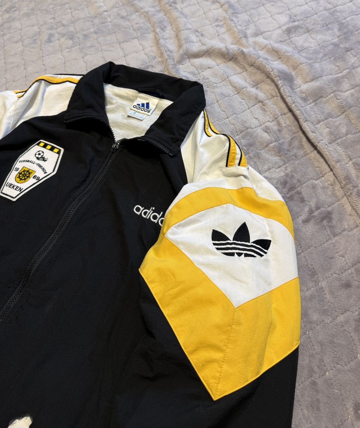 Adidas × Vintage Vintage 1990s Adidas Tracking Jacket Size US L / EU 52-54 / 3 - 11 Thumbnail