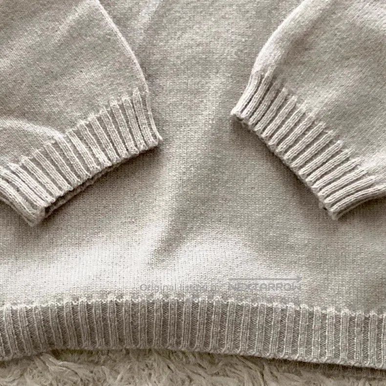 Loro Piana Loro Piana V-neck Pure Cashmere Knit Sweater Size S / US 4 / IT 40 - 5 Thumbnail