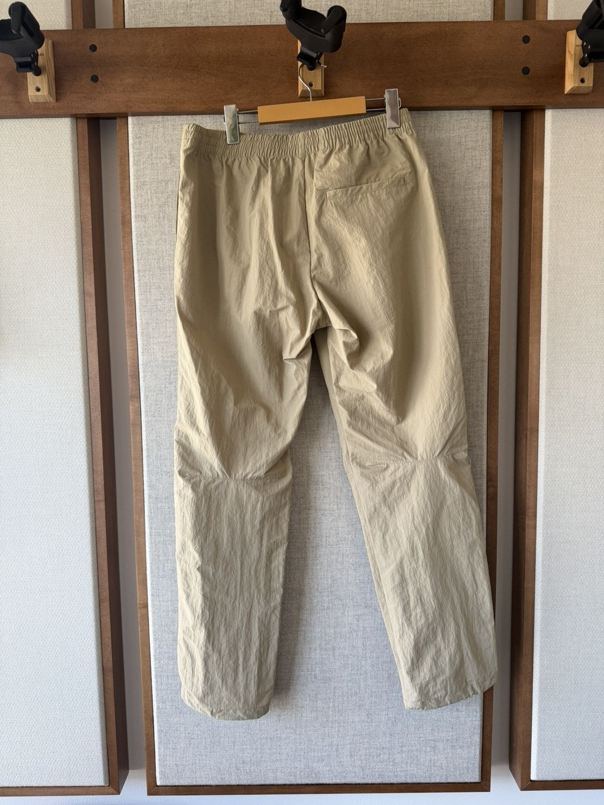 John Elliott Brand new John Elliot nylon pant Size US 32 / EU 48 - 2 Thumbnail